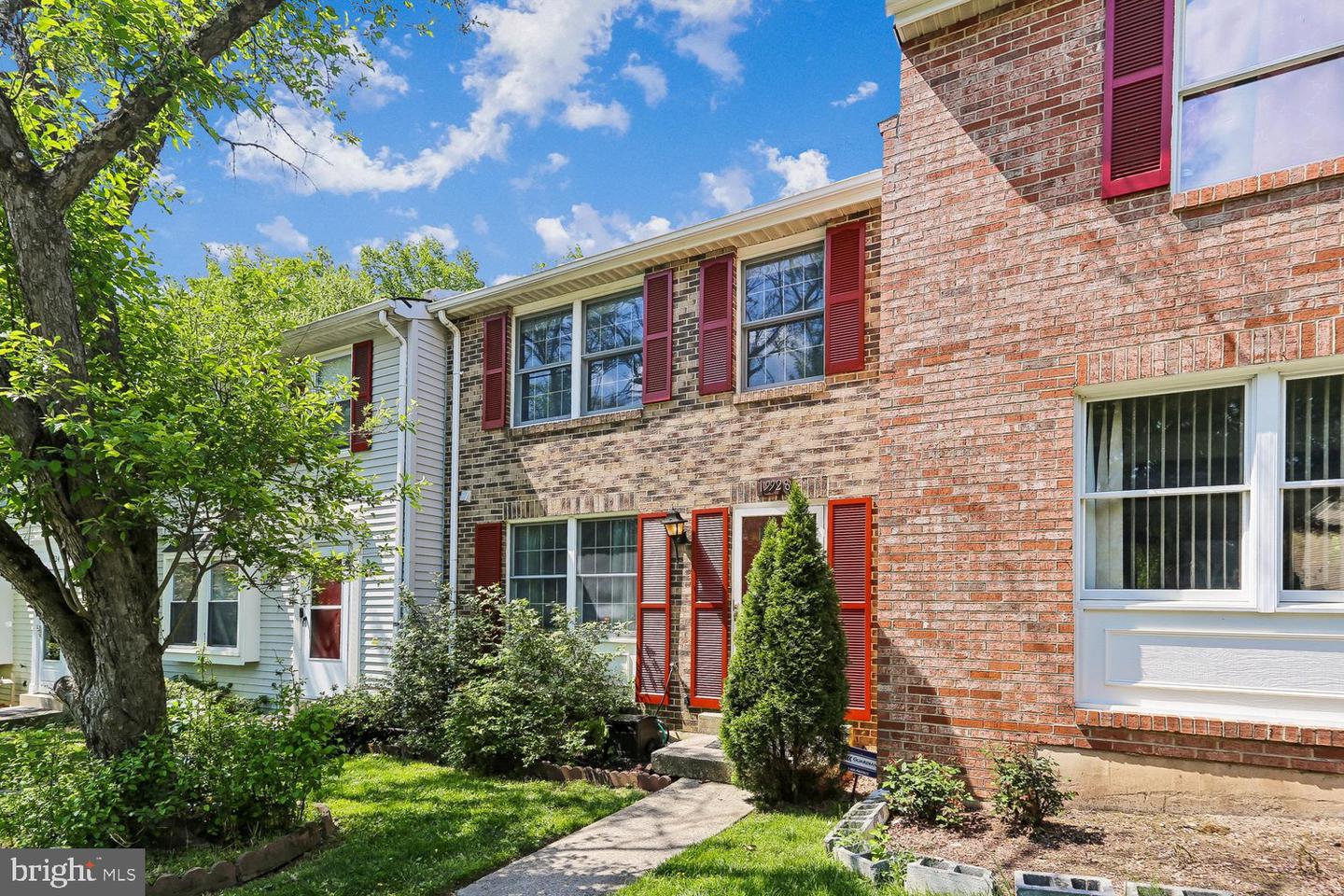 19928 Buhrstone Drive, Gaithersburg