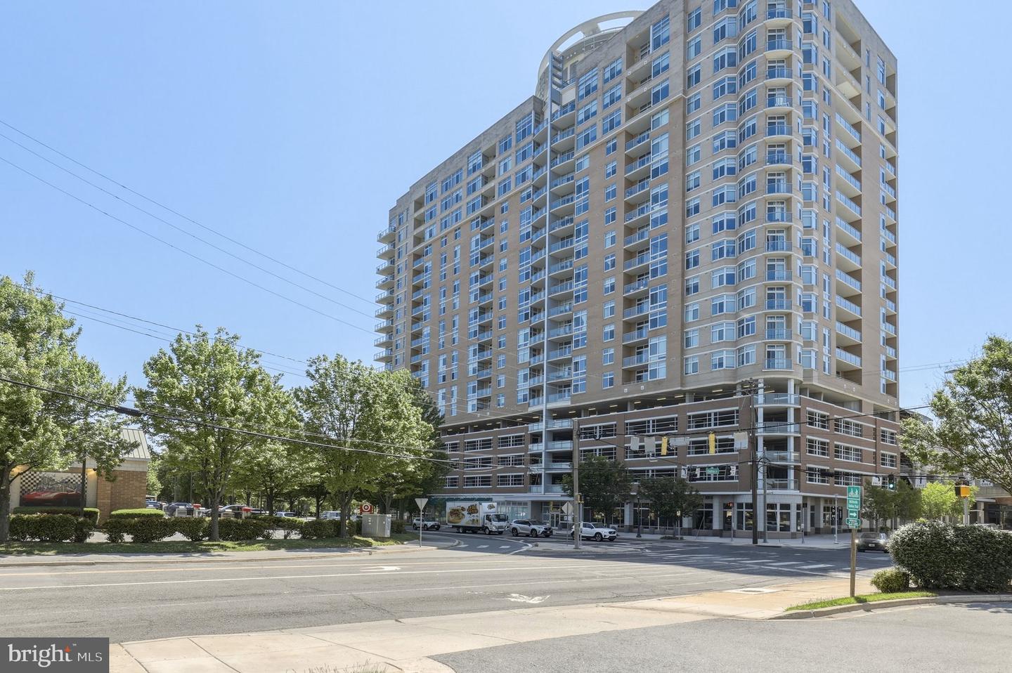 5750 Bou Avenue #610