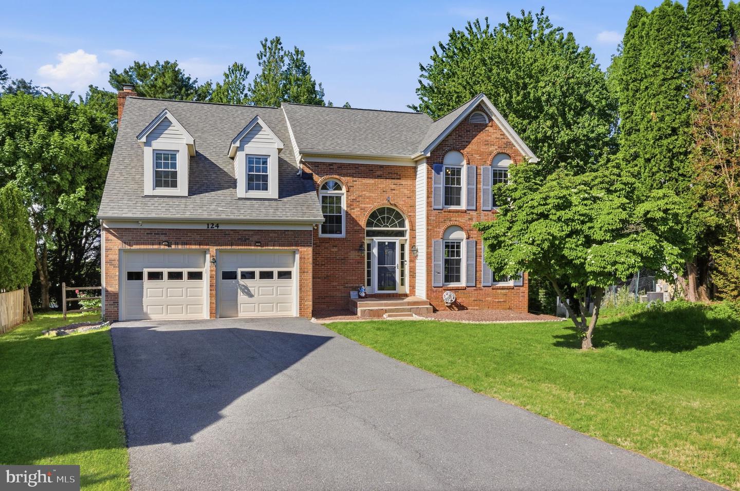 124 Englefield Drive, Gaithersburg