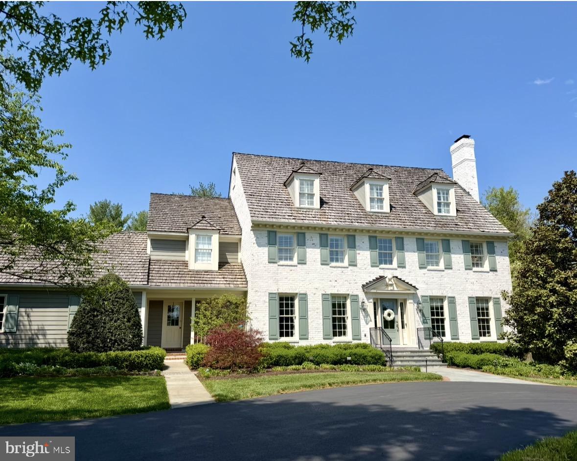 13580 Stonebarn Lane, North Potomac