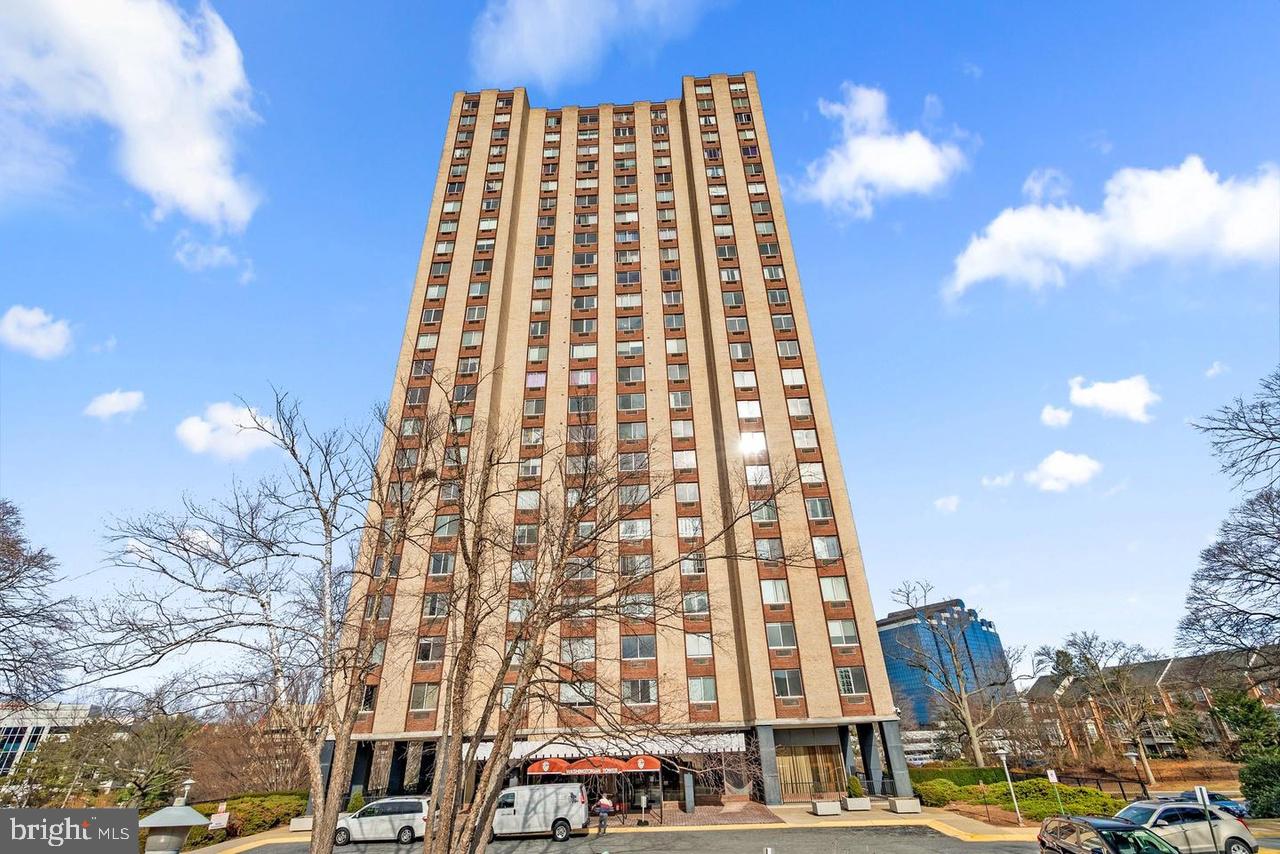 9701 Fields Rd # 1808