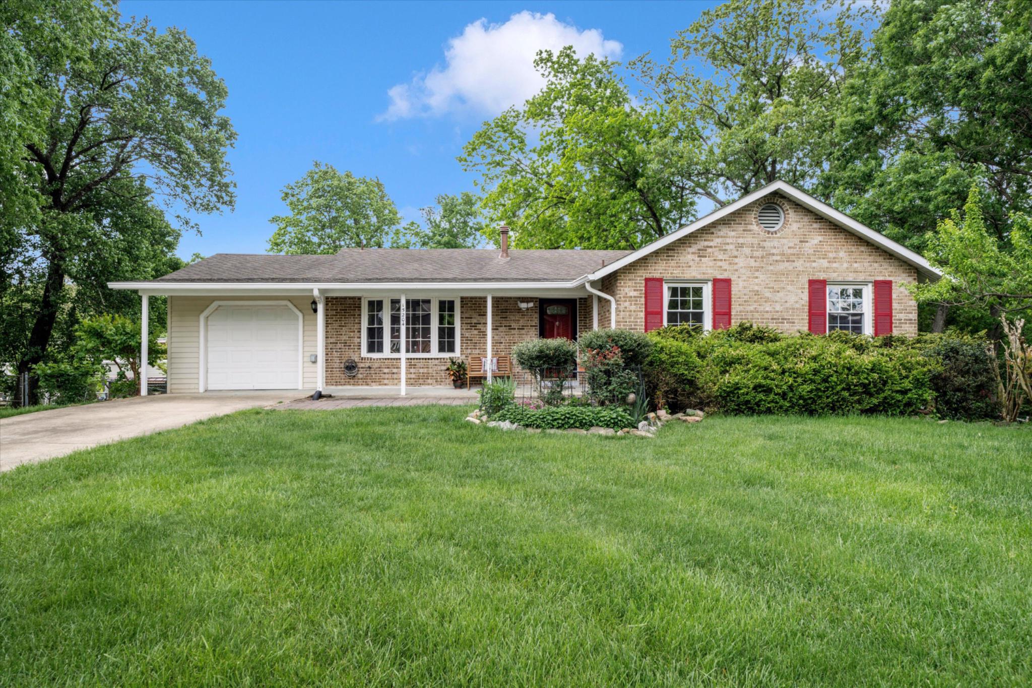 15204 Aylesbury Street, Silver Spring