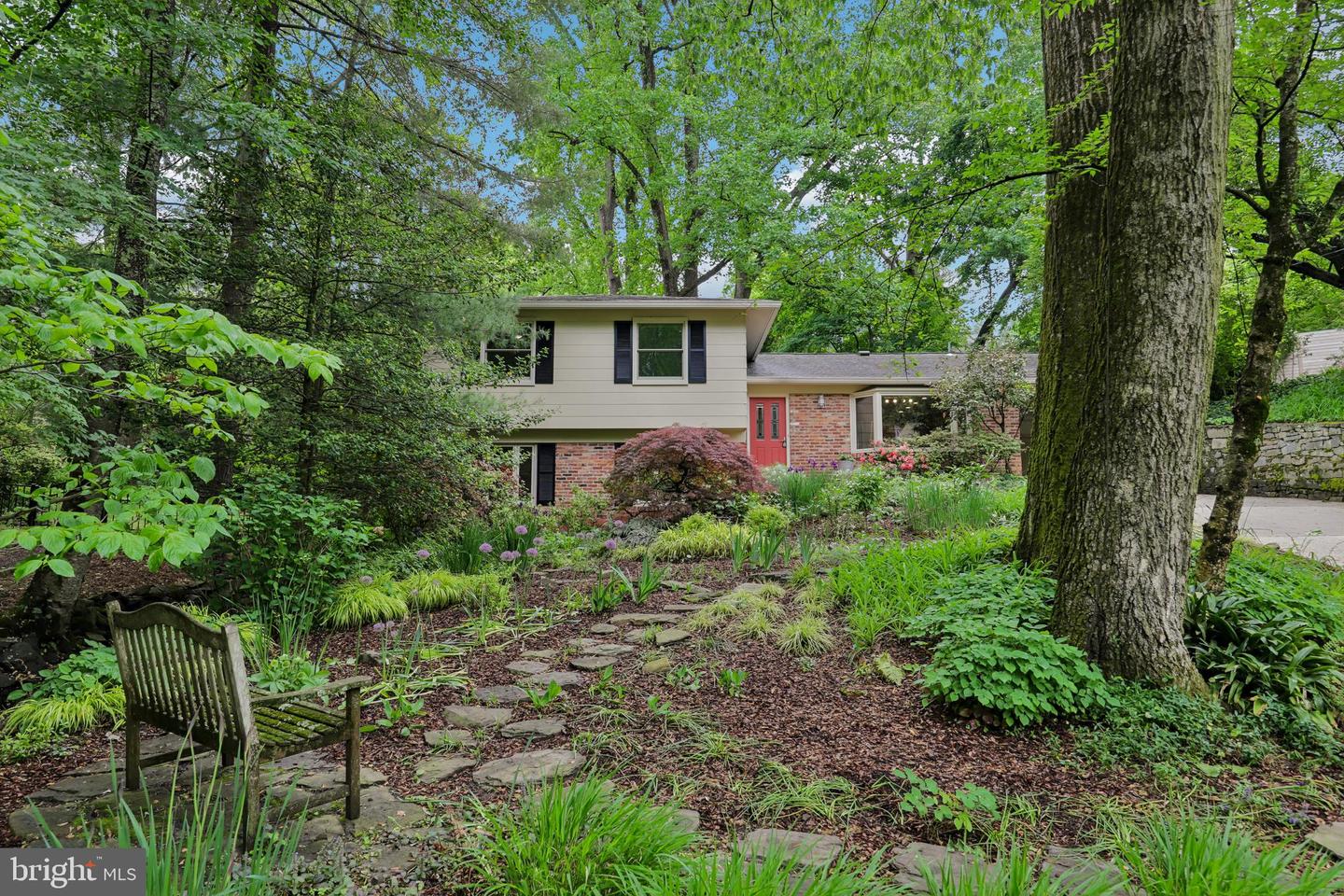 3512 Woodbine Street, Chevy Chase
