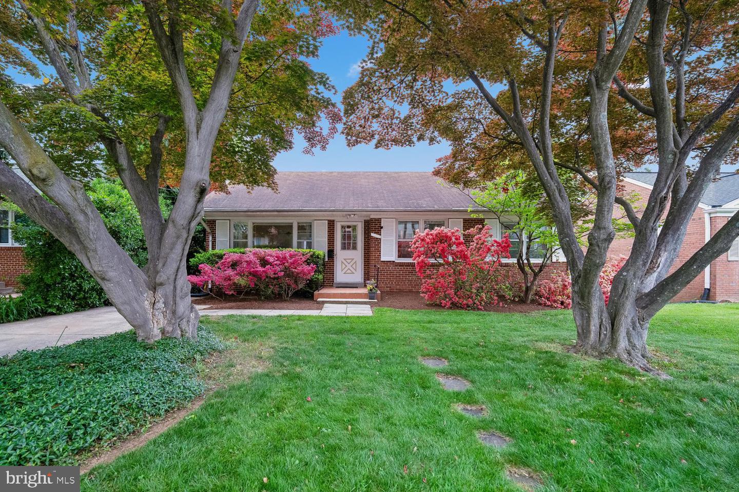 10015 Grayson Avenue, Silver Spring