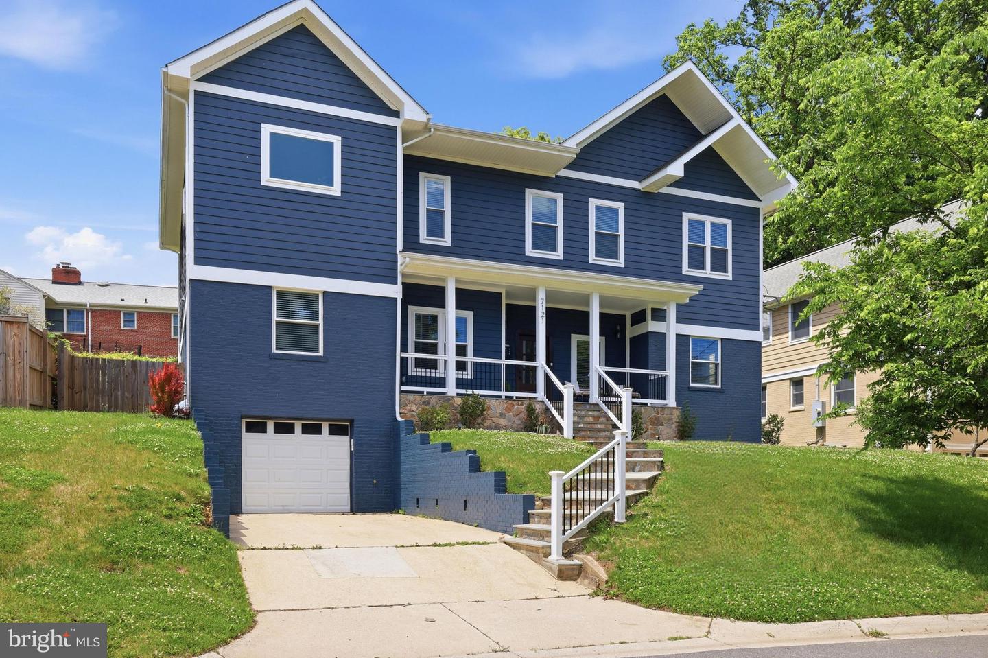 7121 W Greenvale Parkway