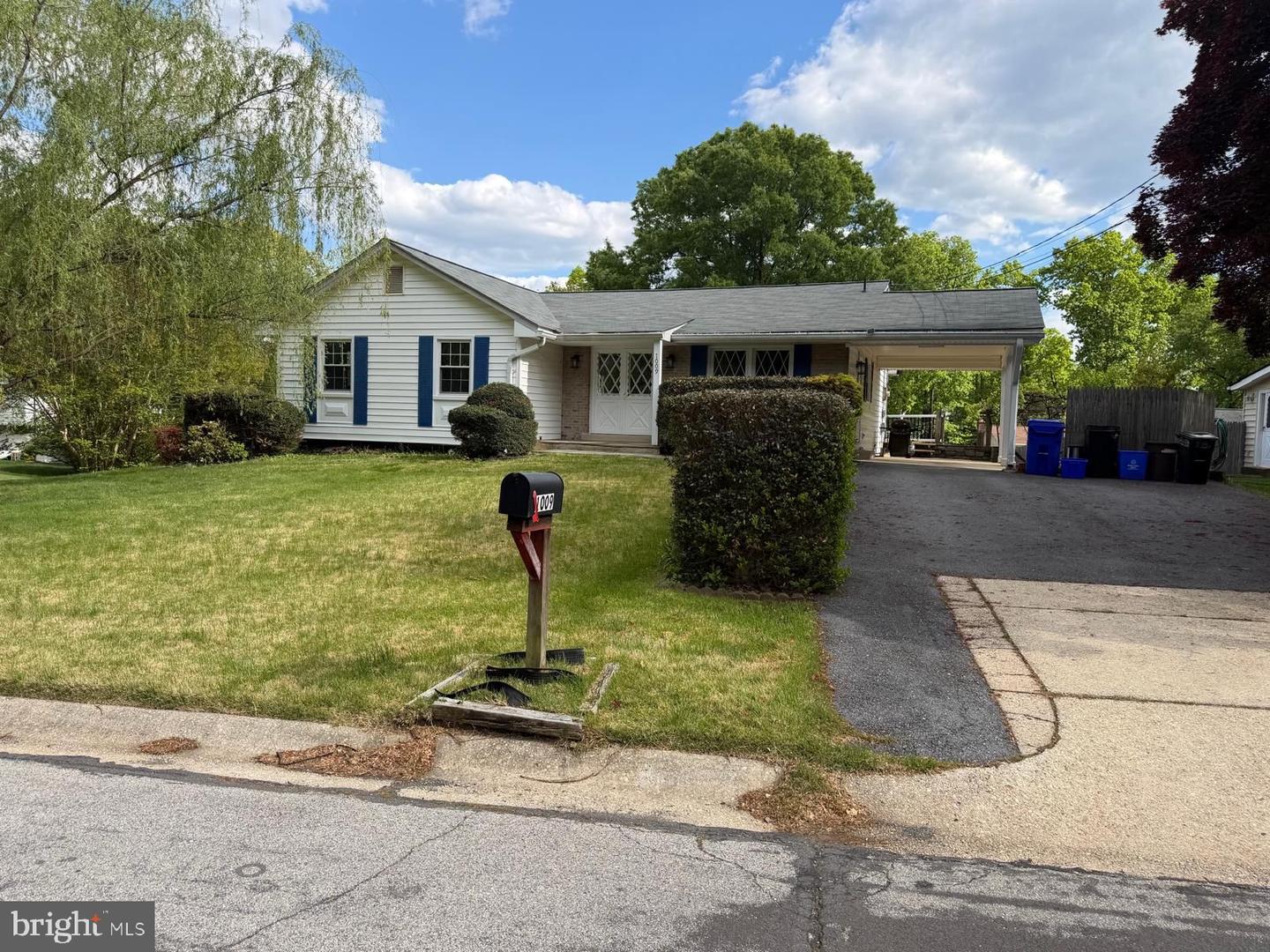 1009 Broadmore Cir, Silver Spring
