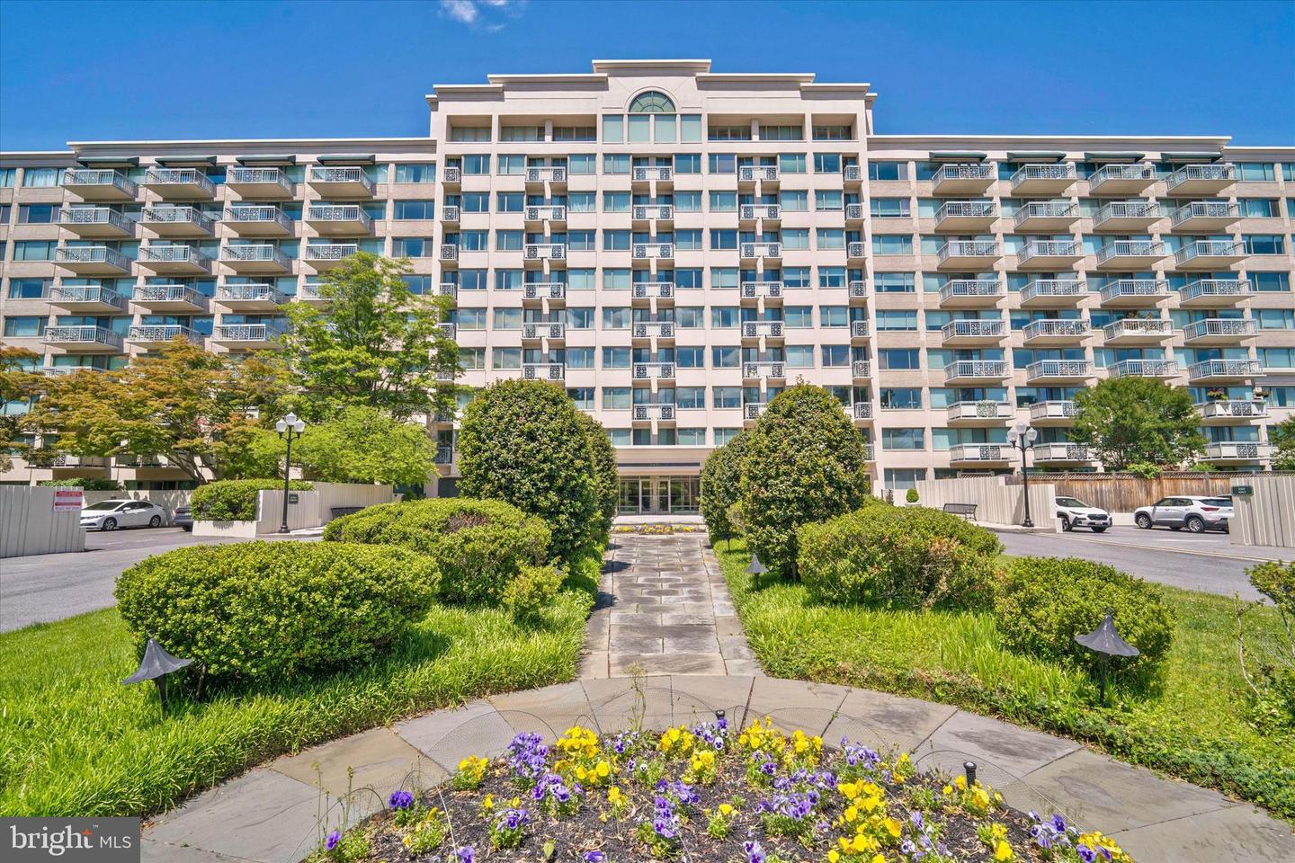 5450 Whitley Park Terrace #301