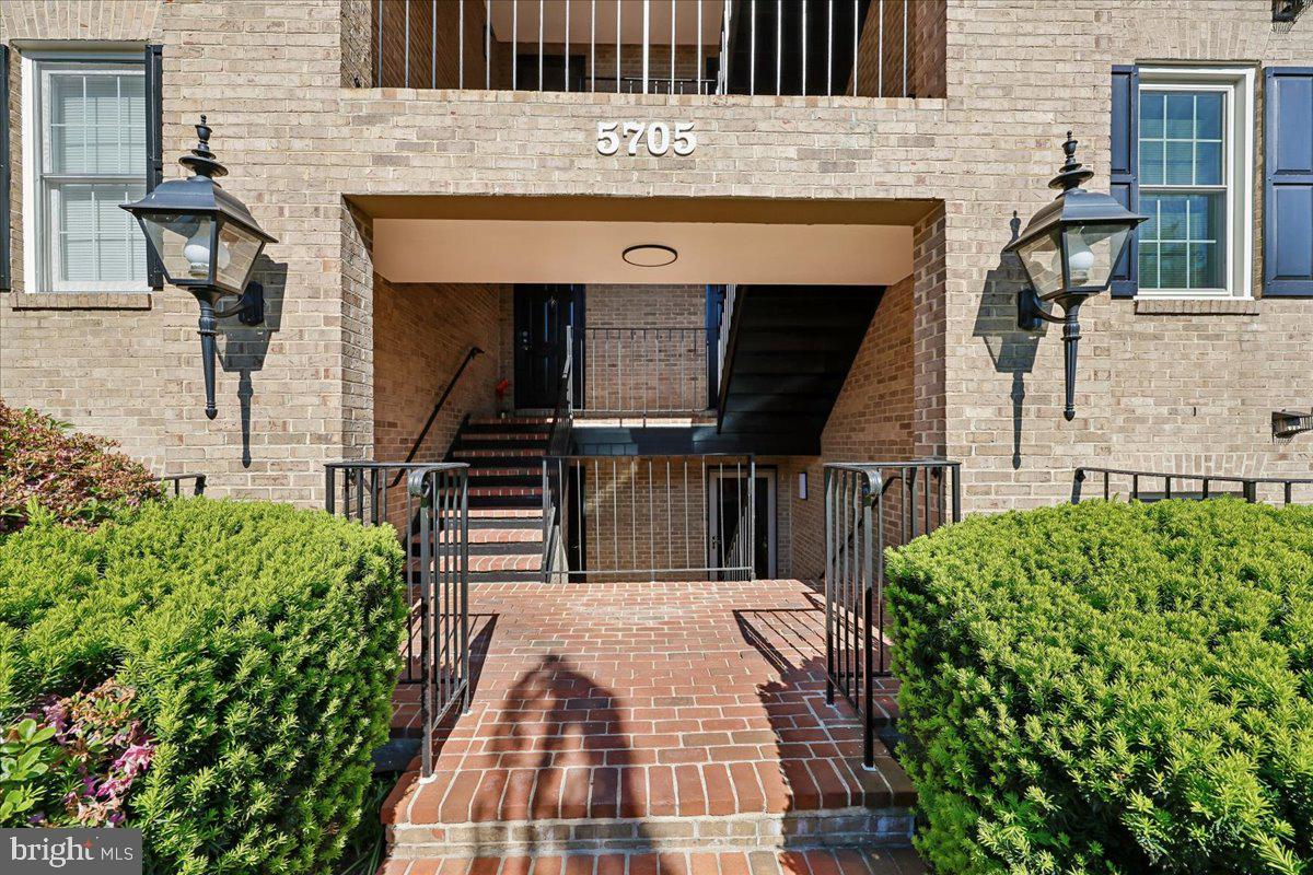 5705 Brewer House Circle #101, North Bethesda