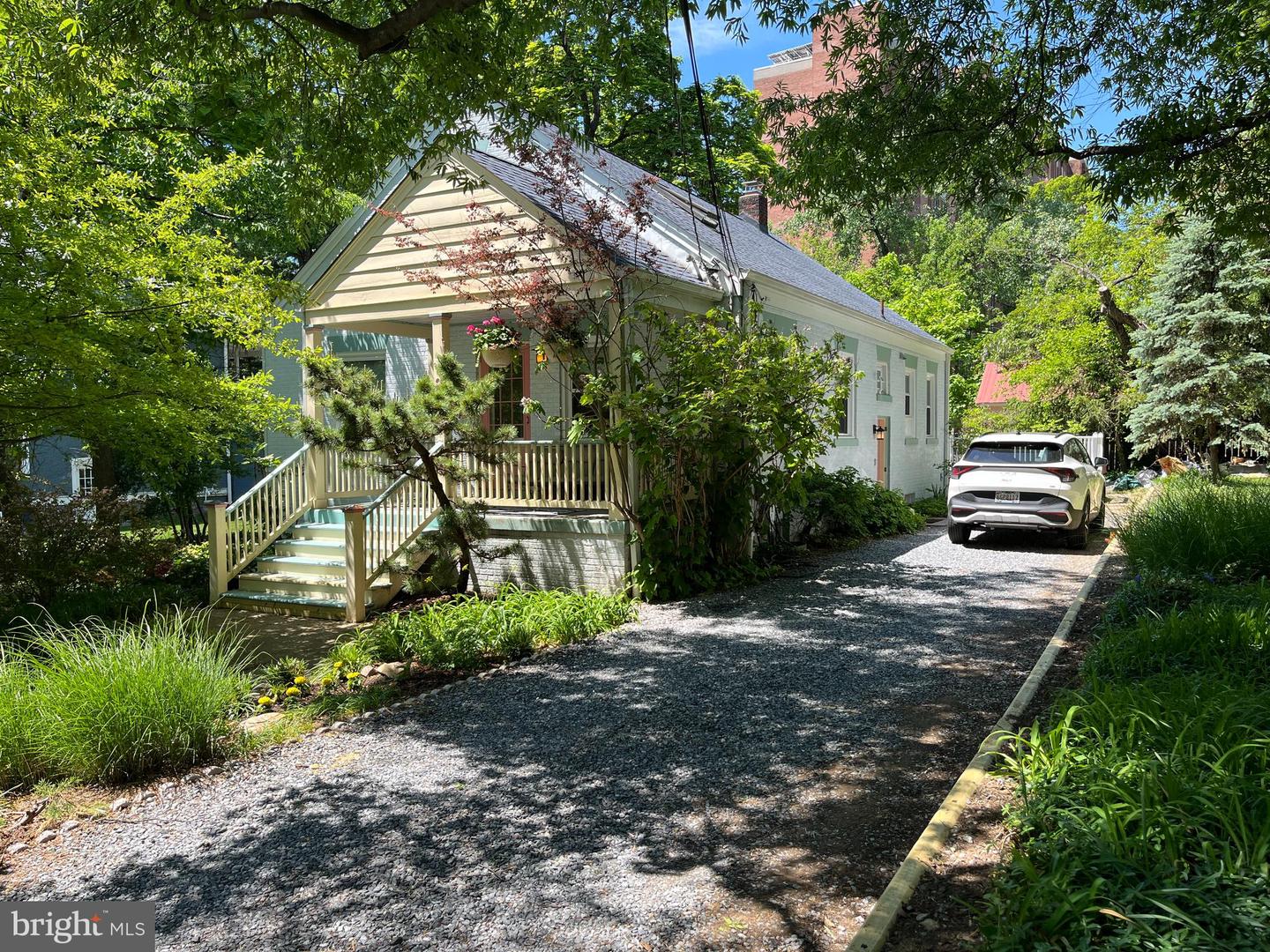 9 Pine Avenue, Takoma Park
