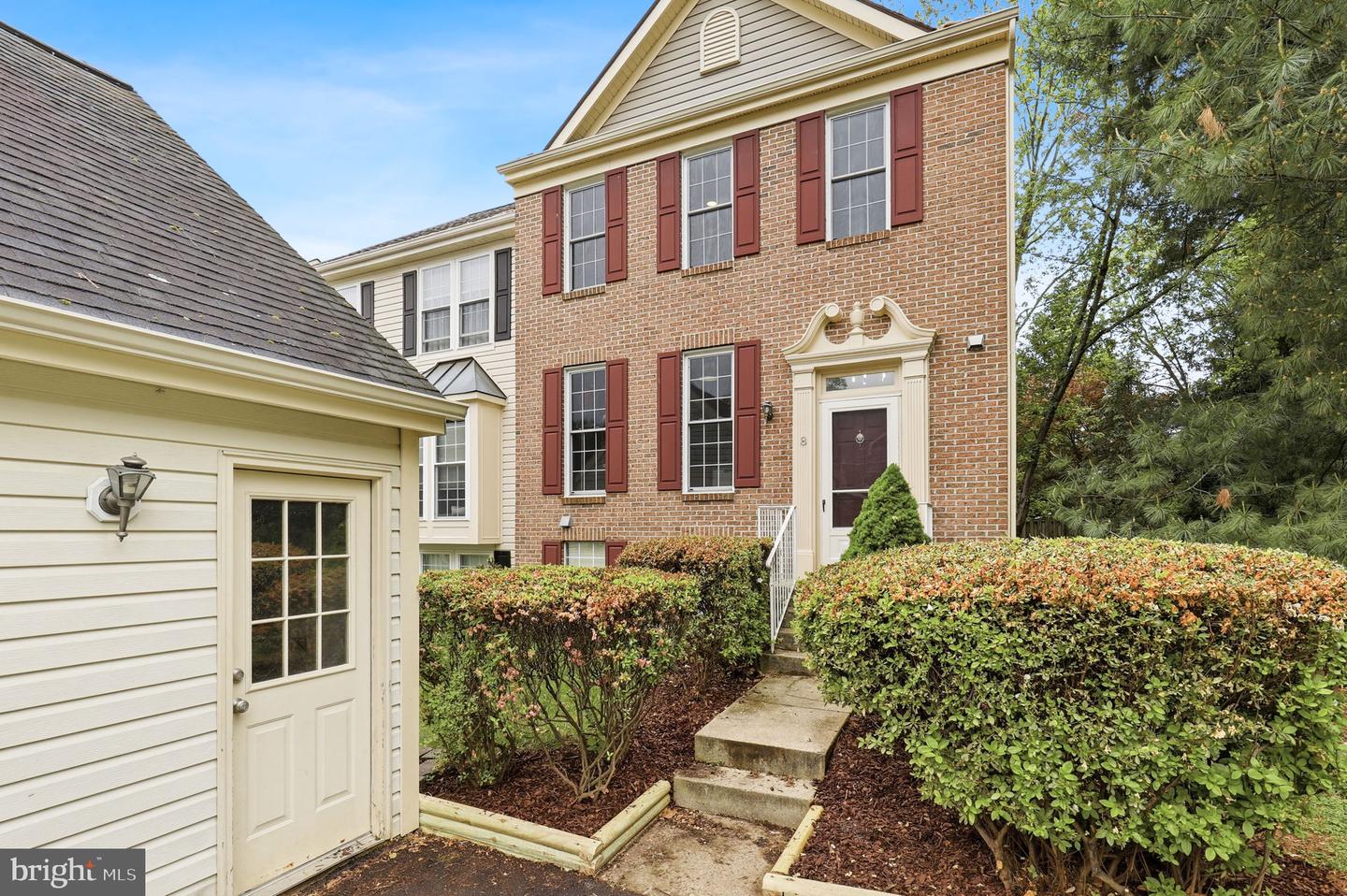 8 Winter Garden Court, Olney