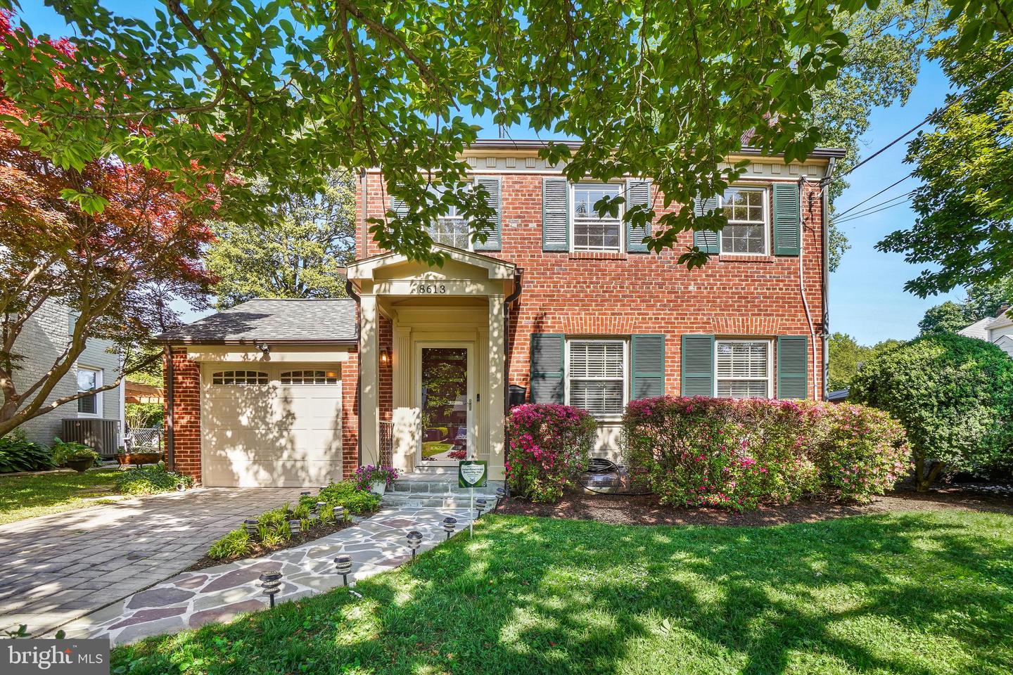 8613 Irvington Avenue, Bethesda