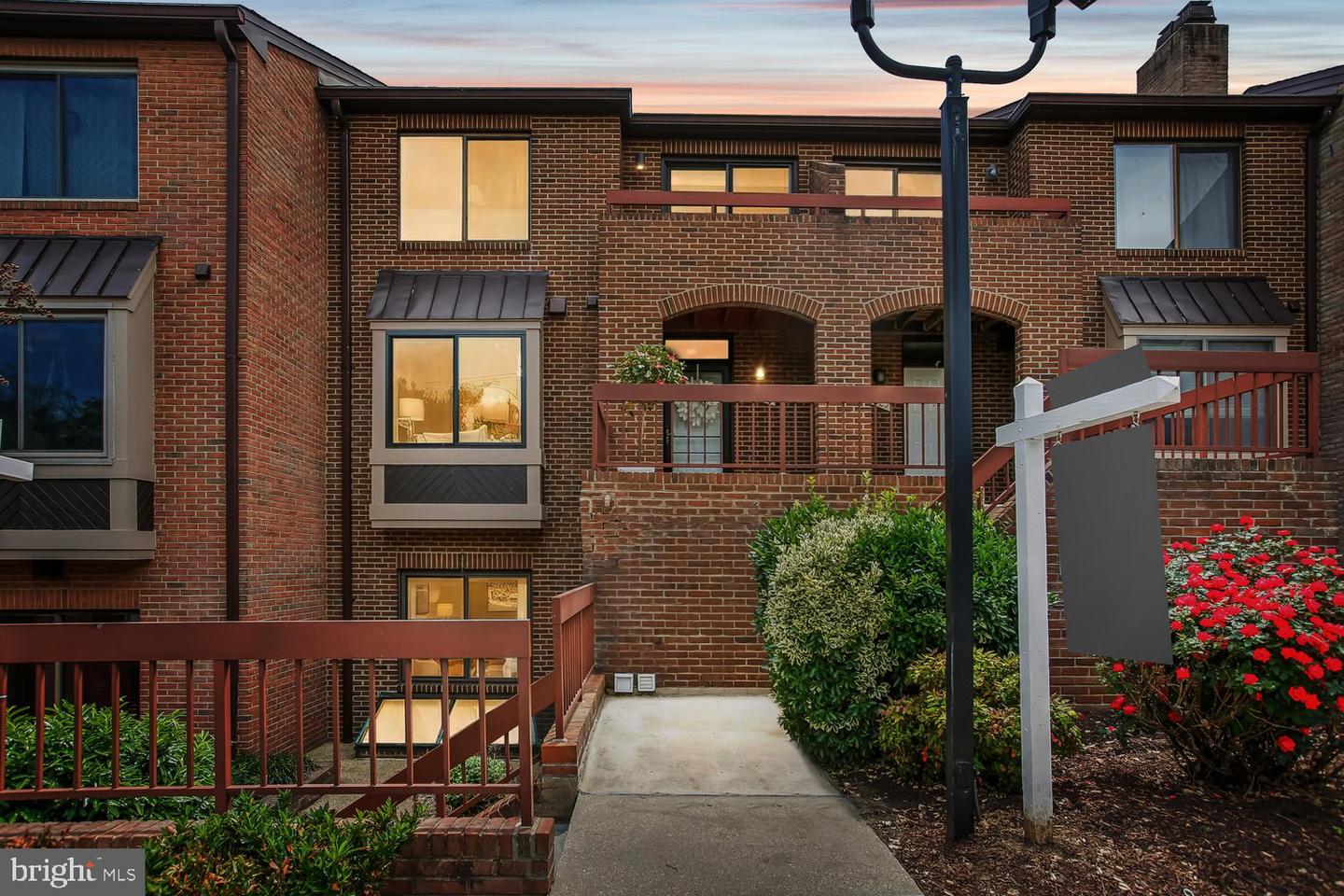 5229 King Charles Way # 1-6