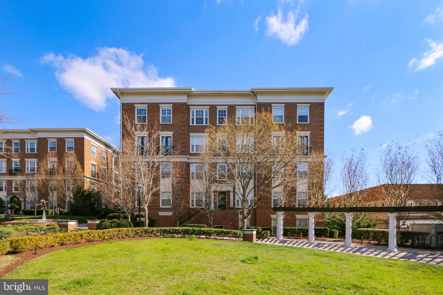 31 Booth Street #b56, Gaithersburg