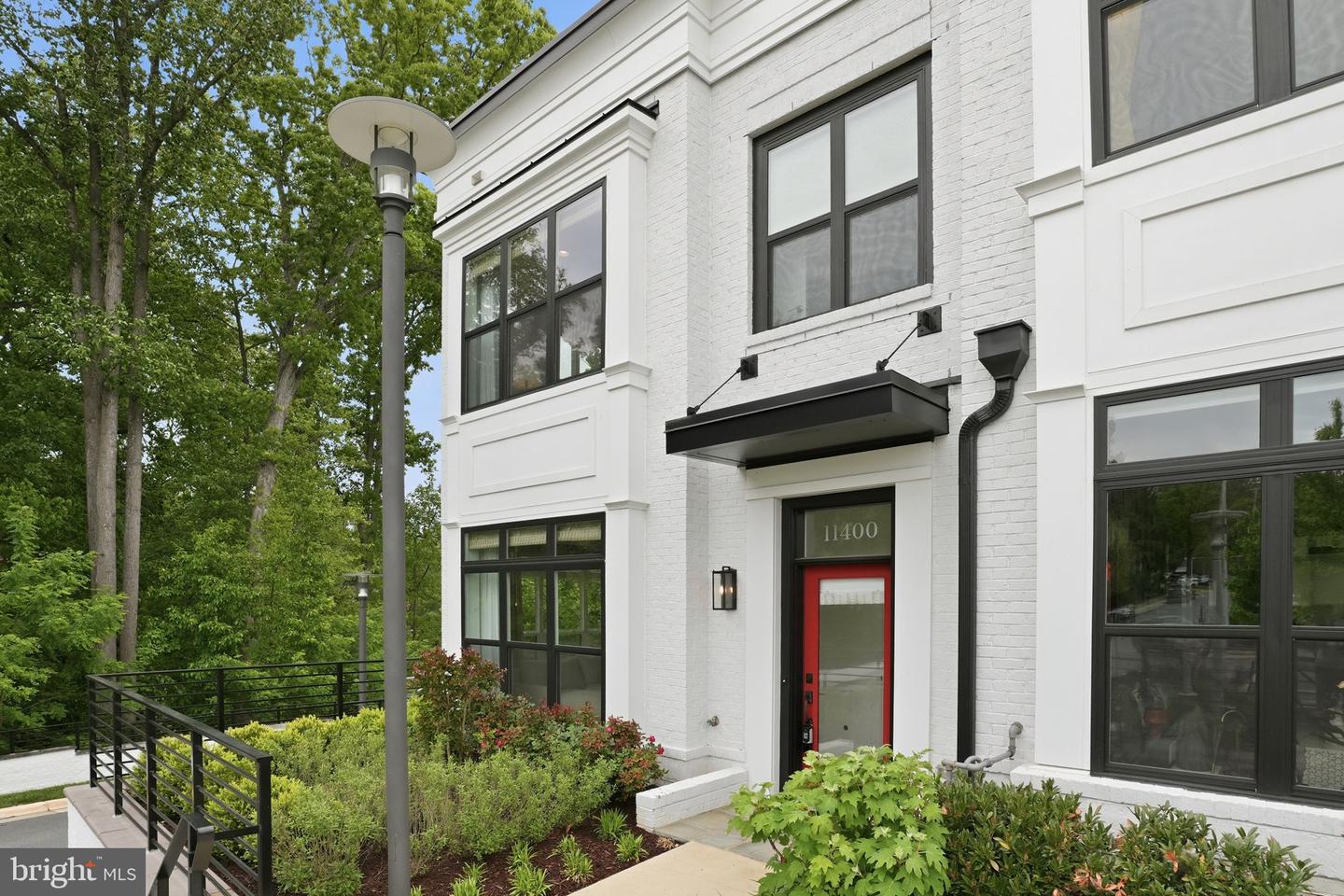 11400 Emerald Park Road, Potomac