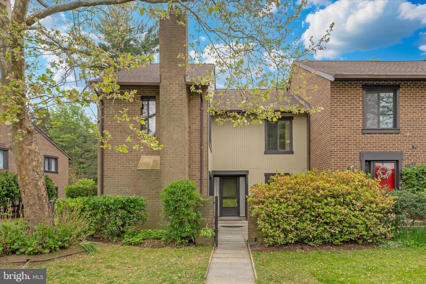 9700 Shadow Oak Drive, Gaithersburg