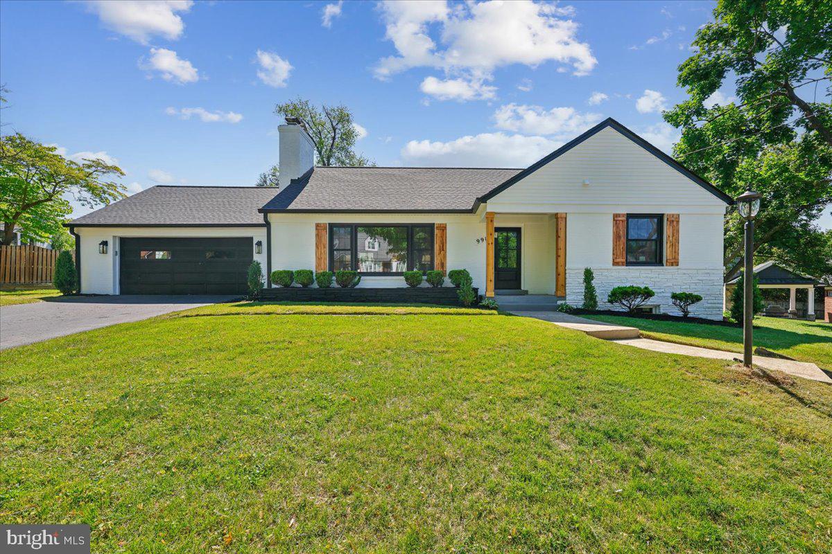 9915 Wildwood Road, Kensington