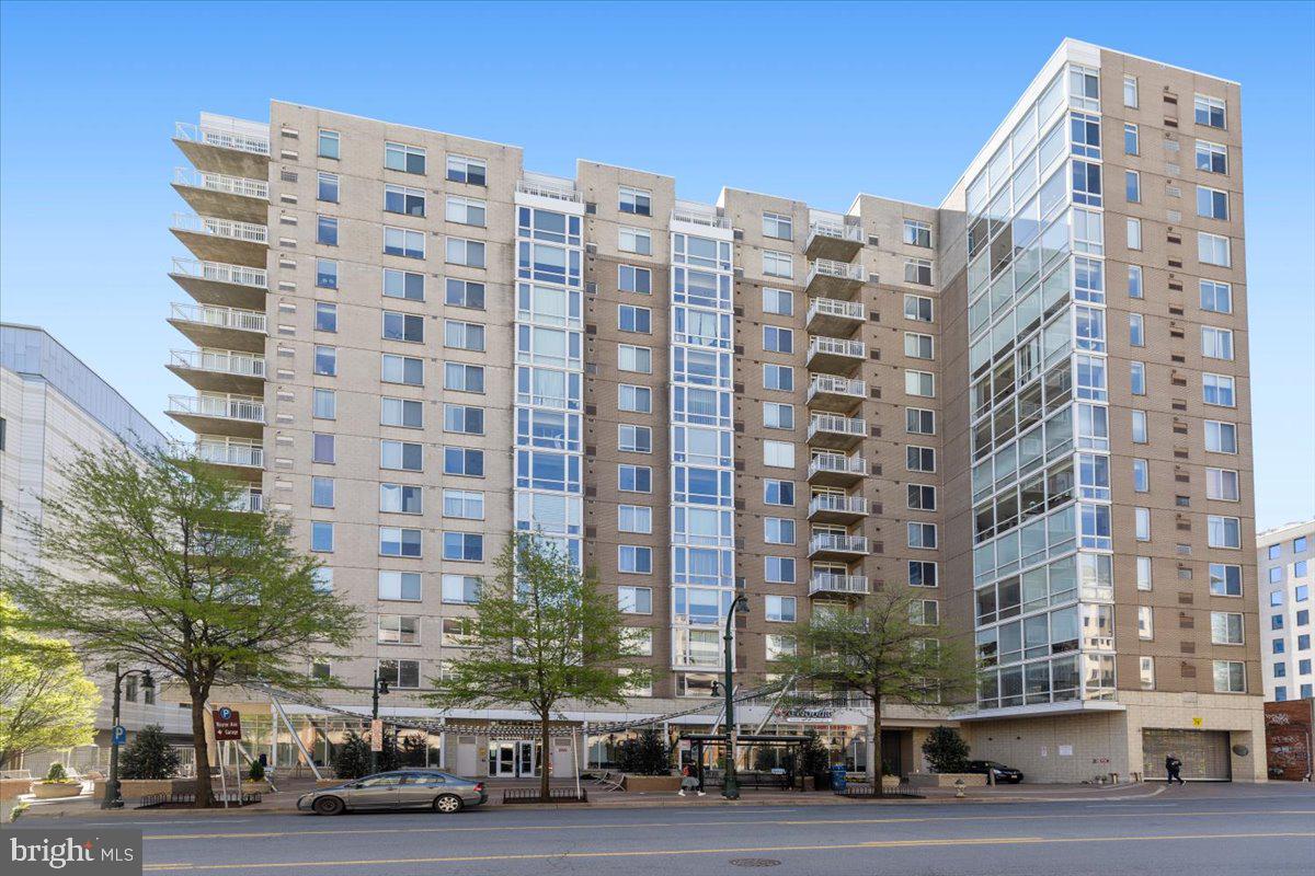 930 Wayne Avenue #405