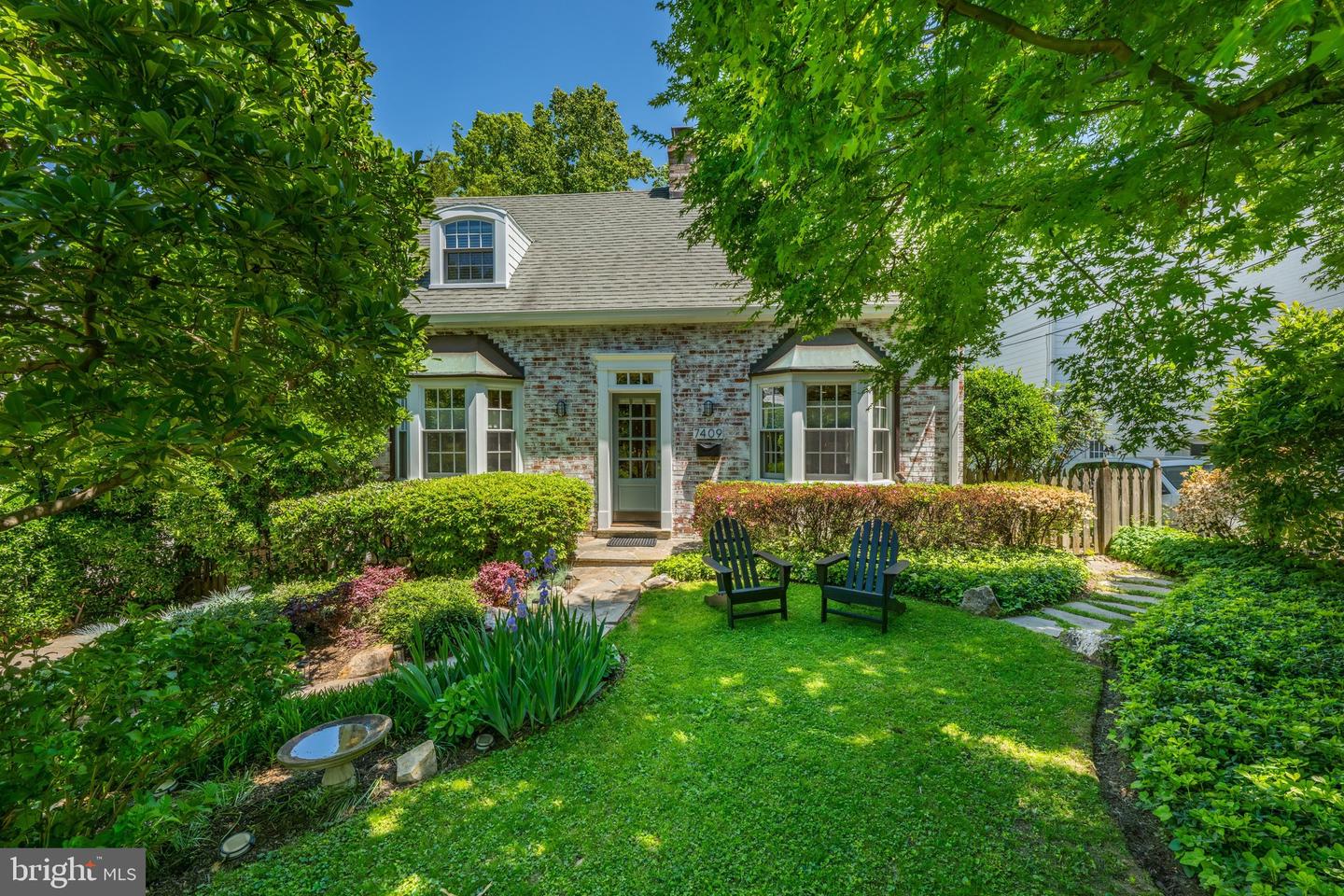 7409 Ridgewood Avenue, Chevy Chase