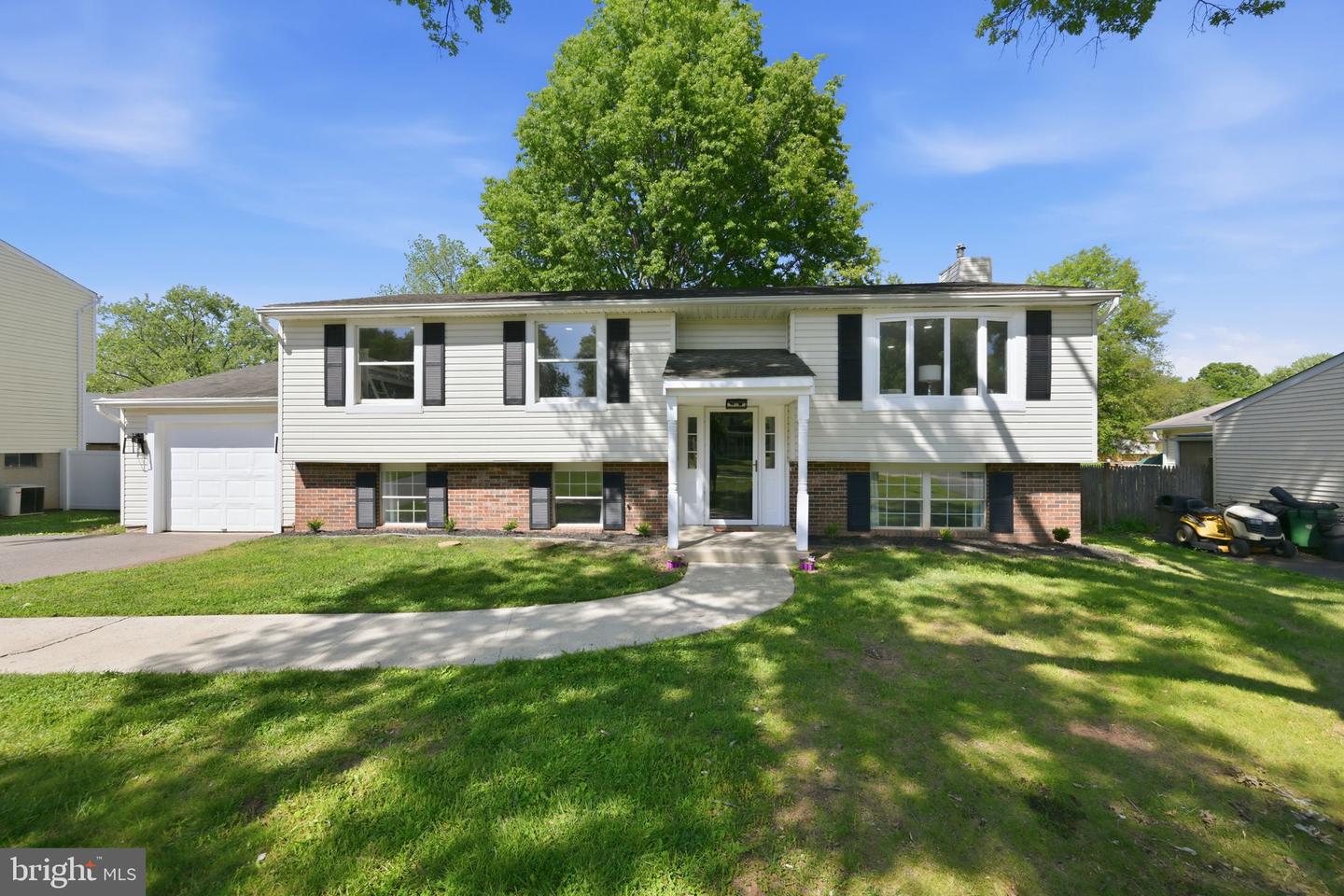 19213 Wootton Avenue, Poolesville
