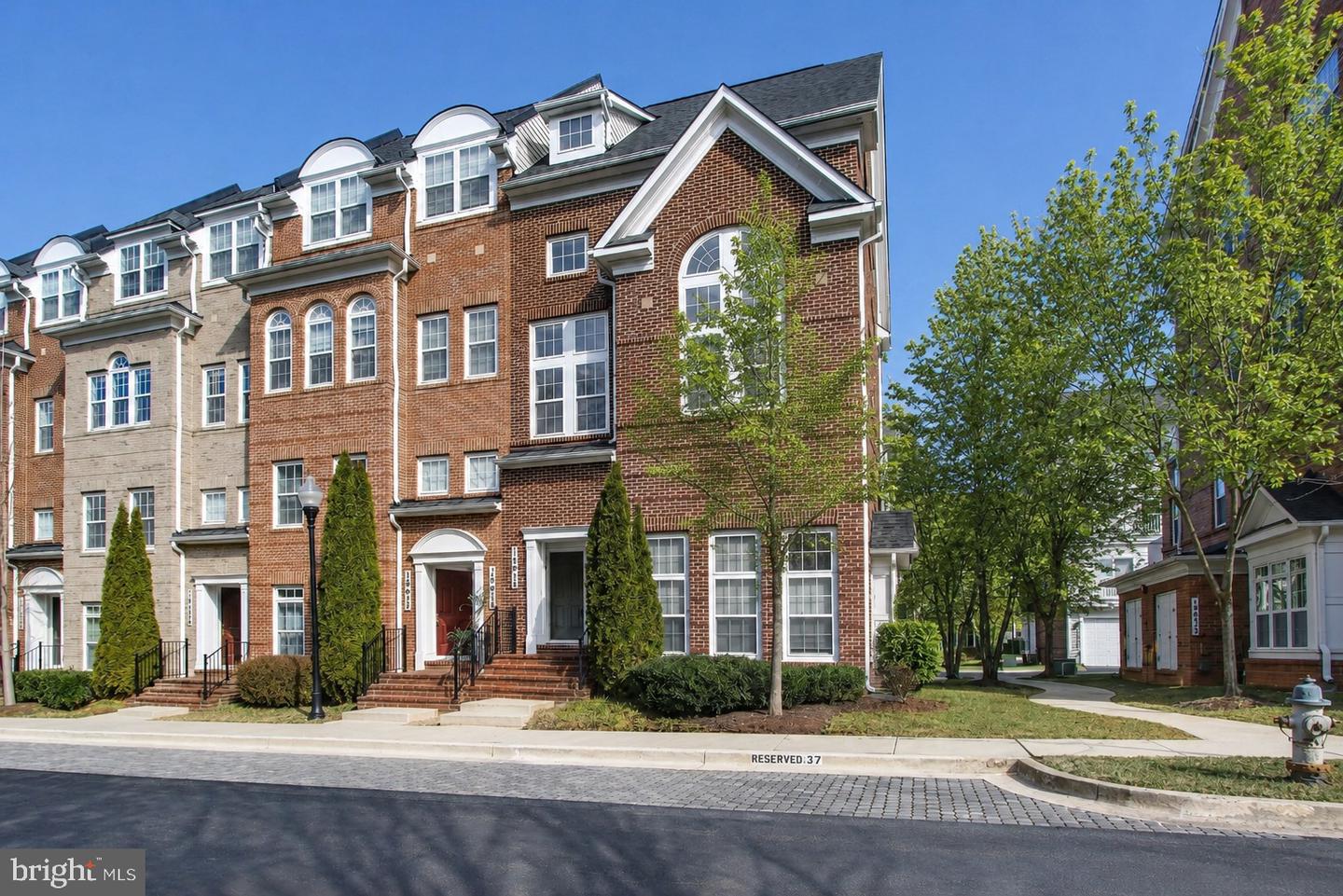 19417 Dover Cliffs Circle, Germantown