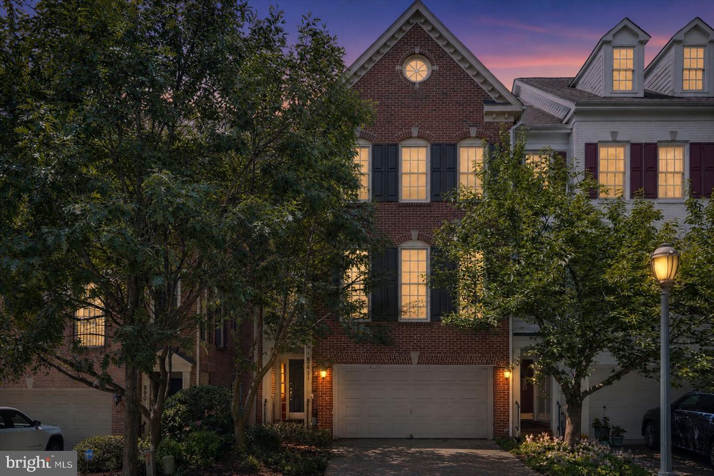 811 Oak Knoll Terrace