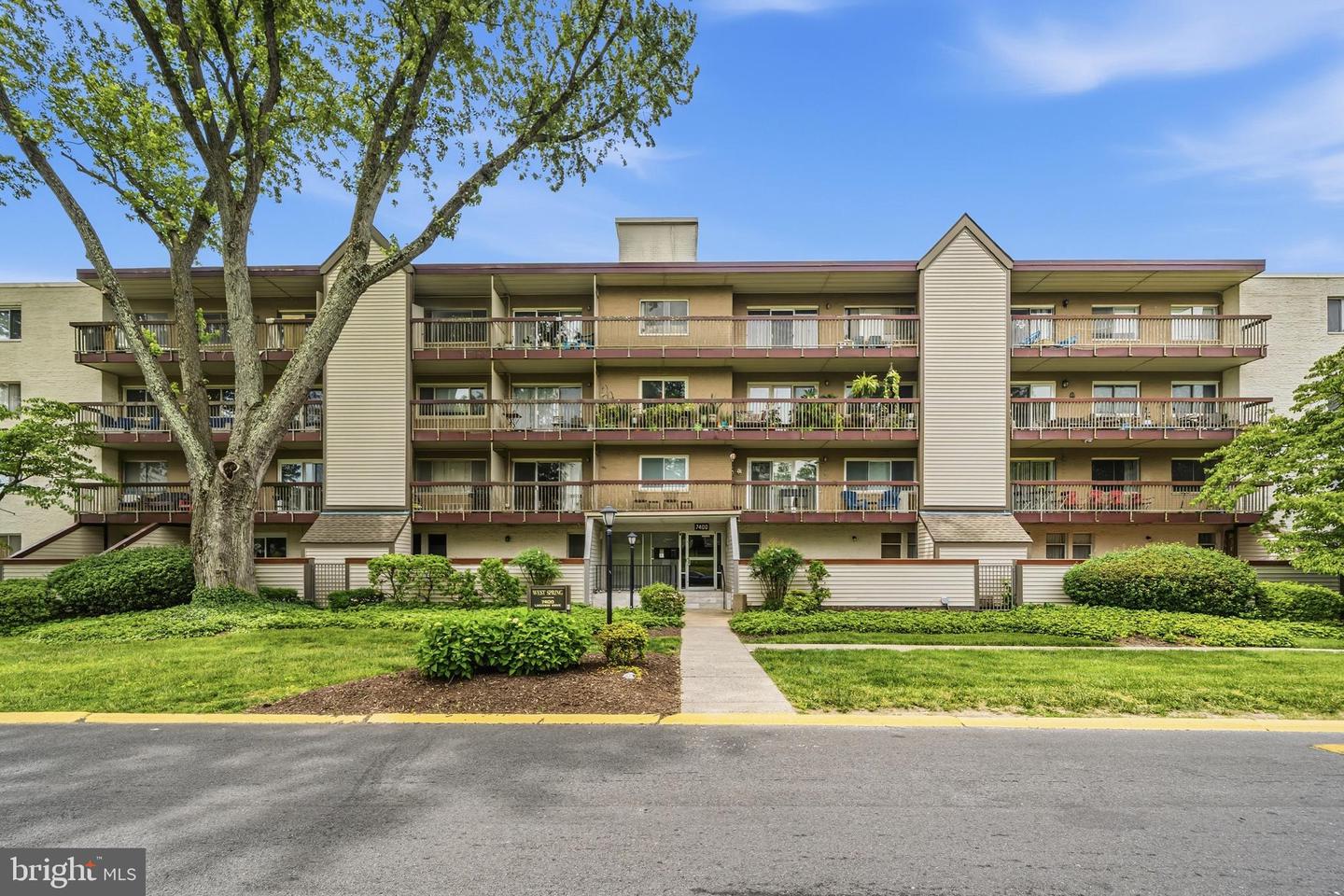 7400 Lakeview Drive #n404
