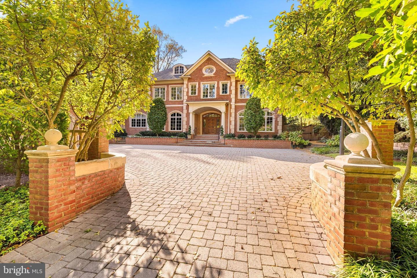 8906 Fernwood Road, Bethesda