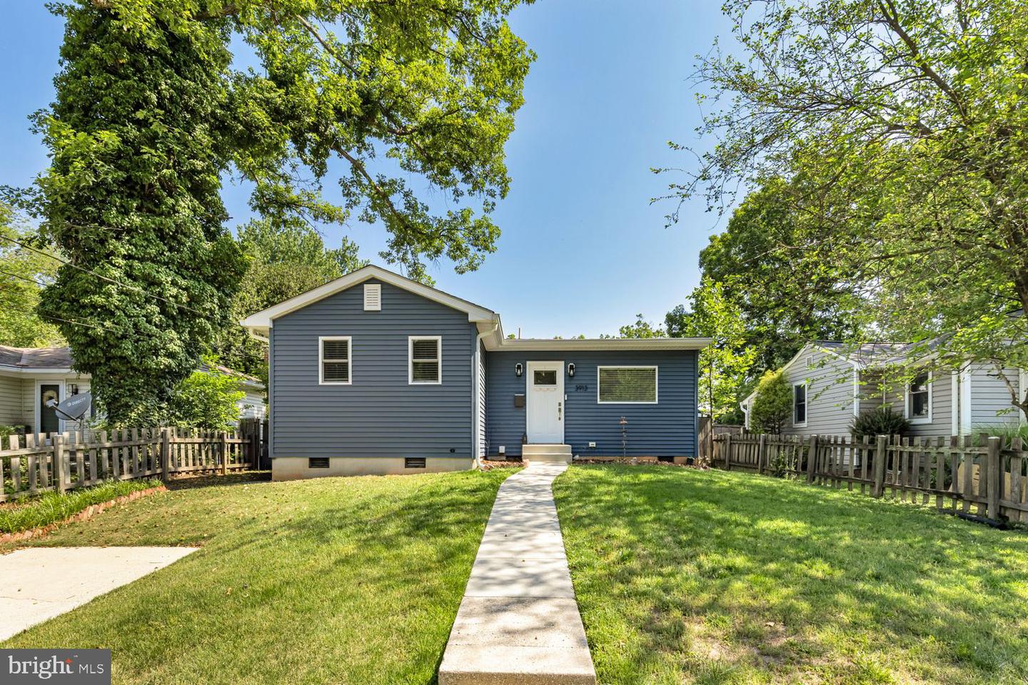 3913 Decatur Avenue