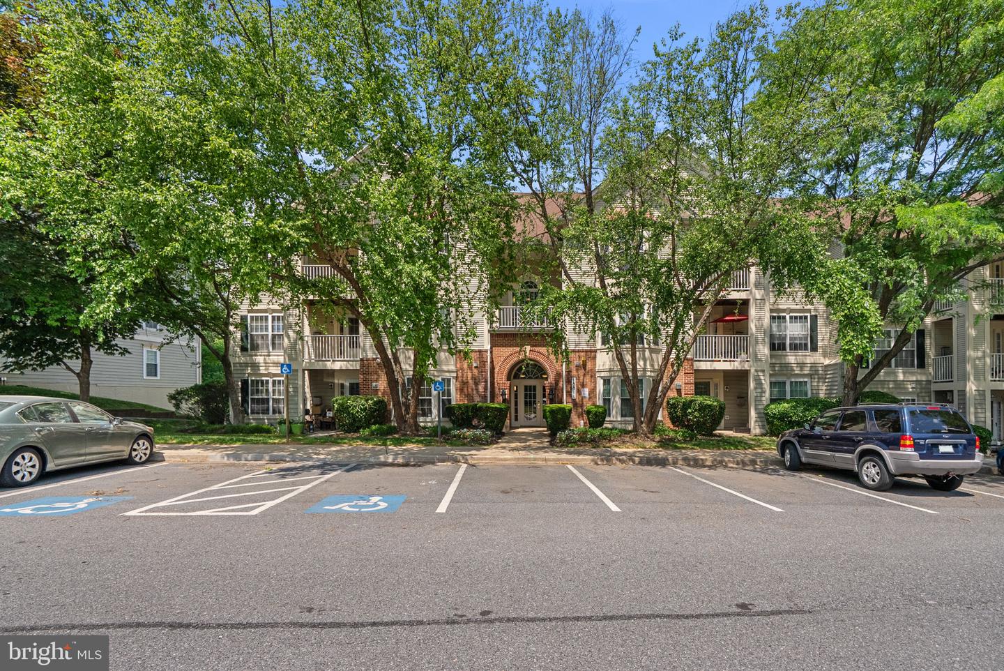 18811 Sparkling Water Drive #5/T-2, Germantown