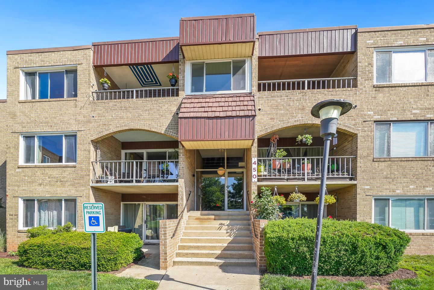 450 Girard Street #304