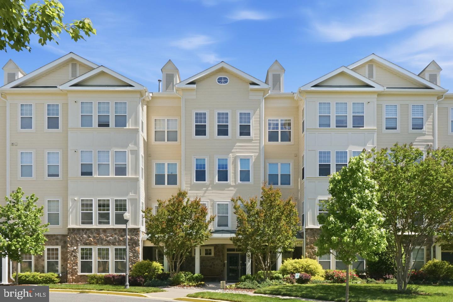 311 High Gables Drive #101