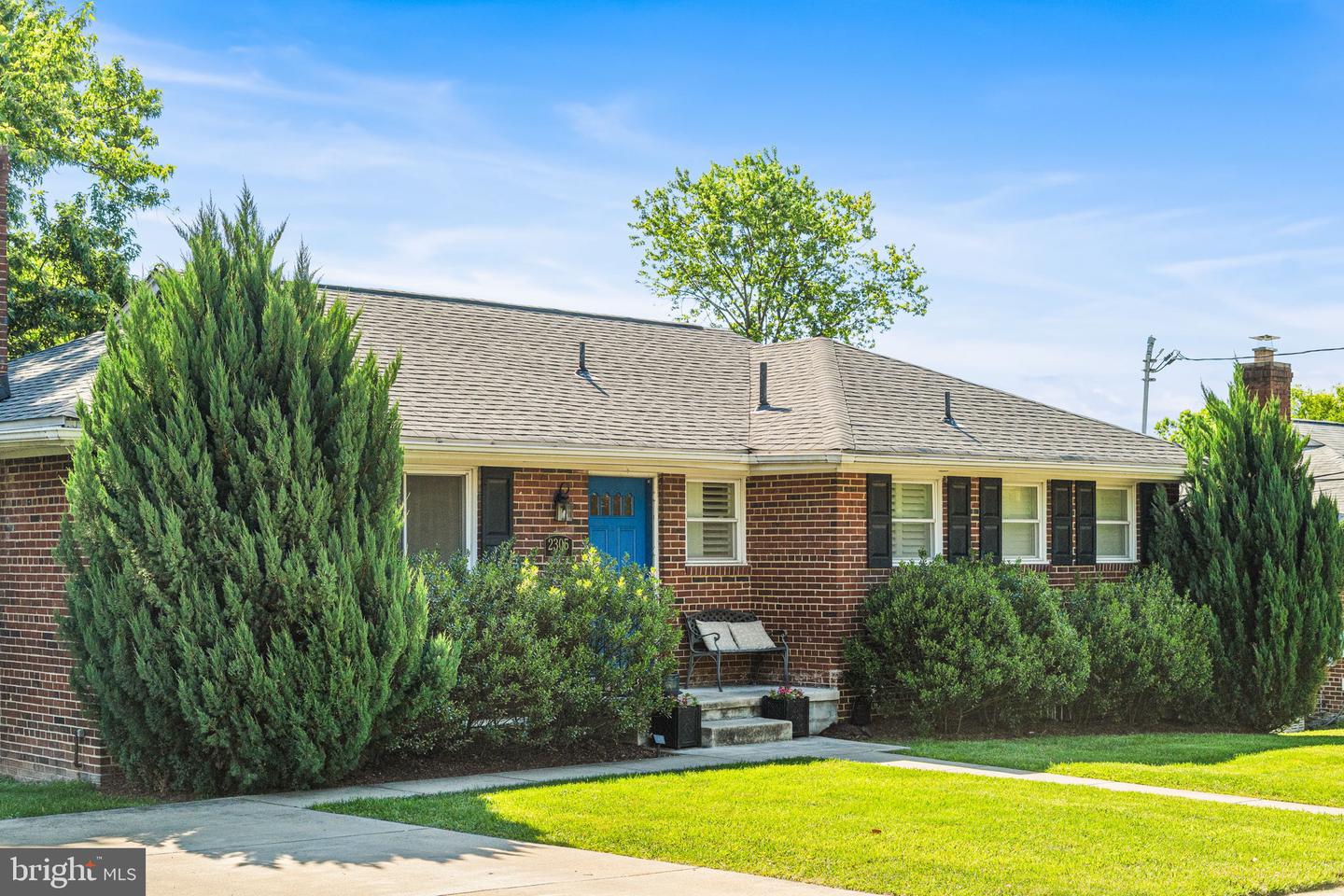 2305 Peggy Lane