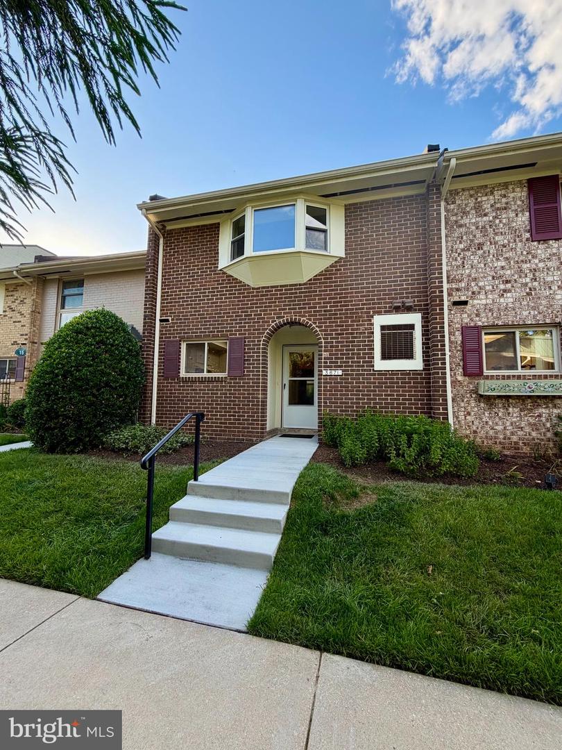 3671 S Leisure World Boulevard #15-E