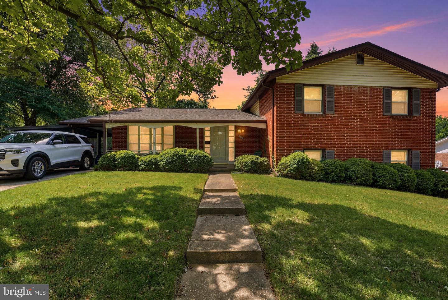 1011 Devere Drive