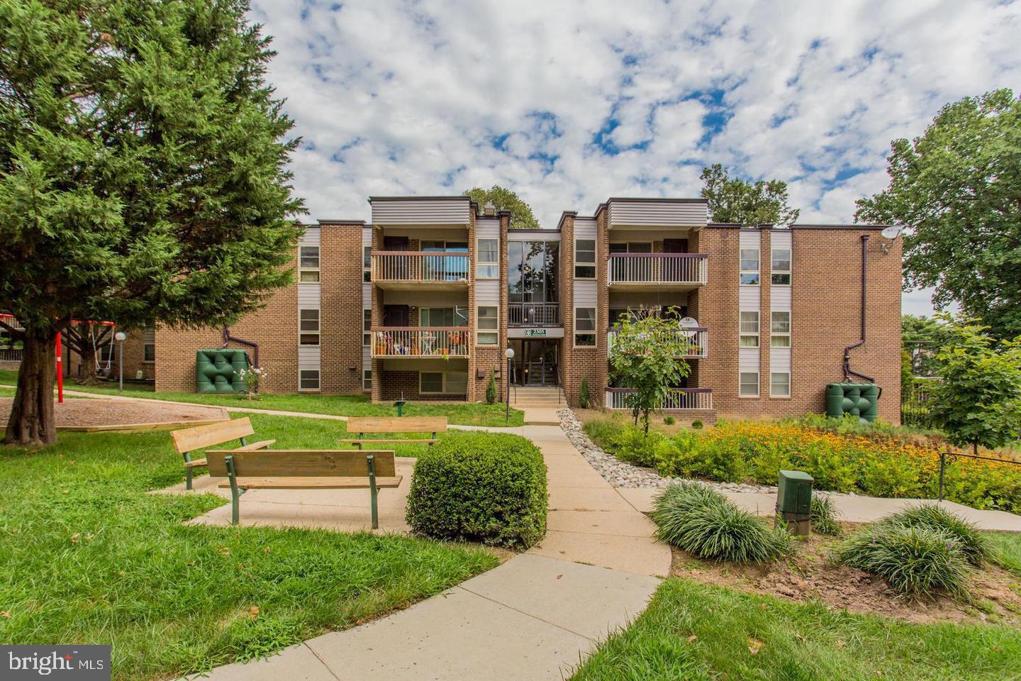 2305 Greenery Lane #204-3