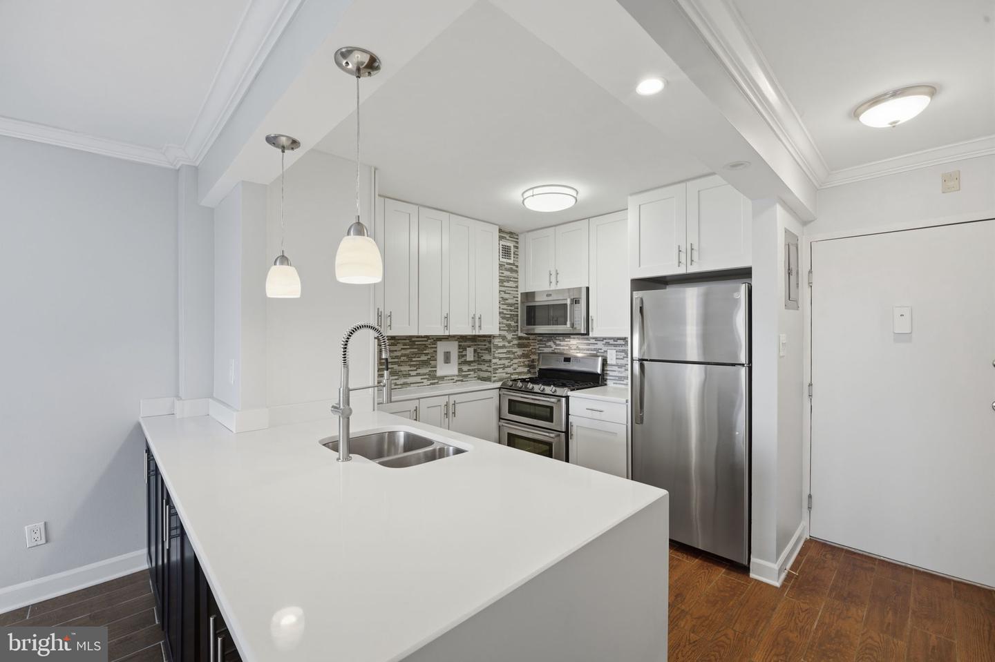 11801 Rockville Pik Pike #807