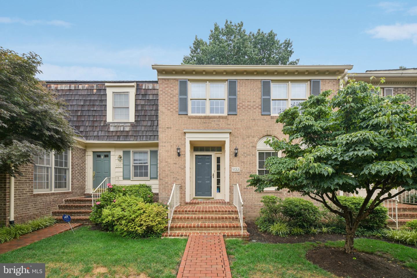5722 Brewer House Circle
