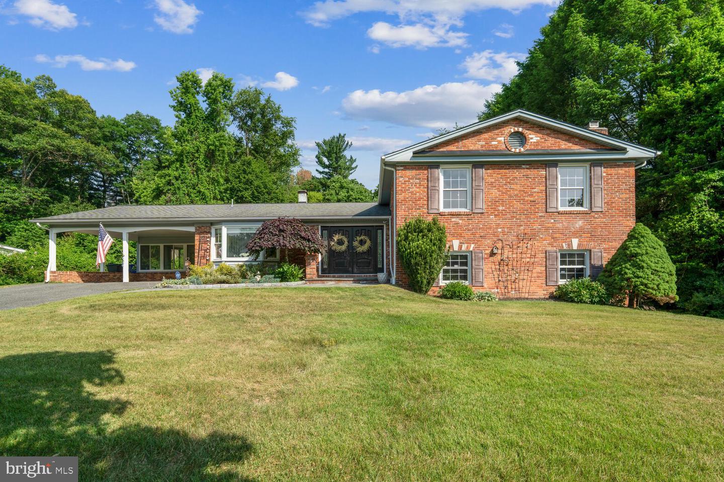 13818 Overton Lane