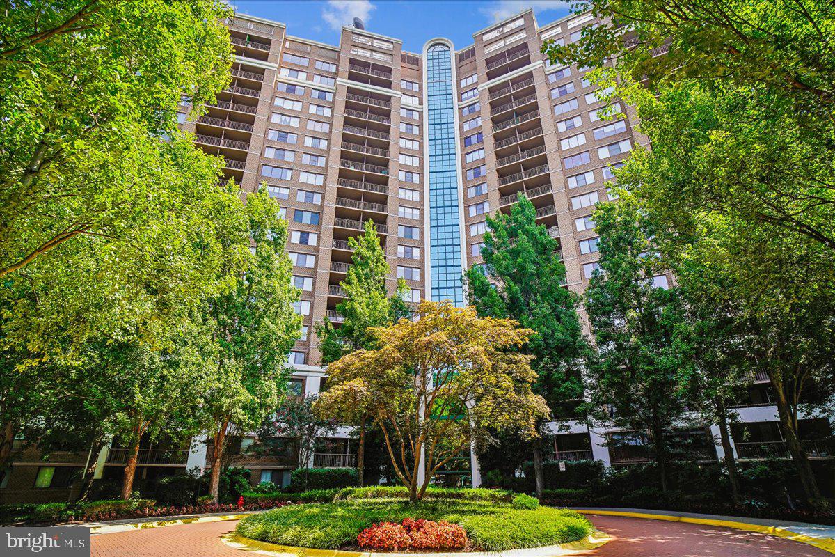 10101 Grosvenor Place #217