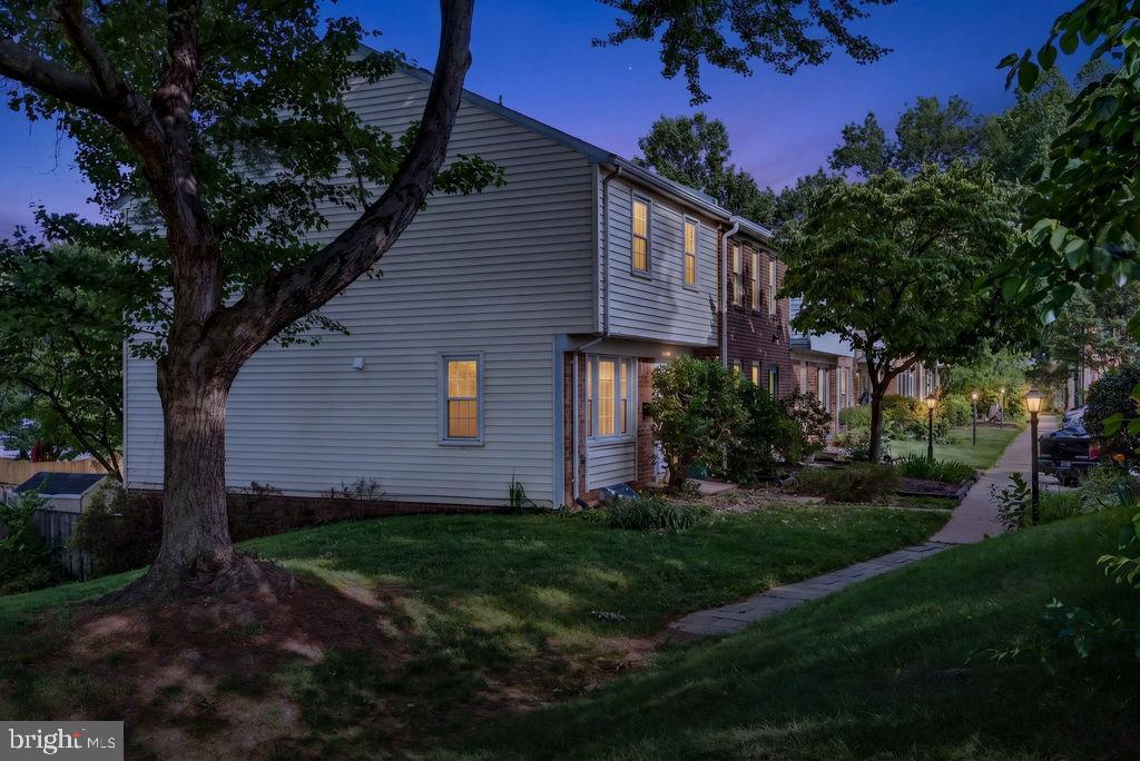 19 Big Acre Square #20-1