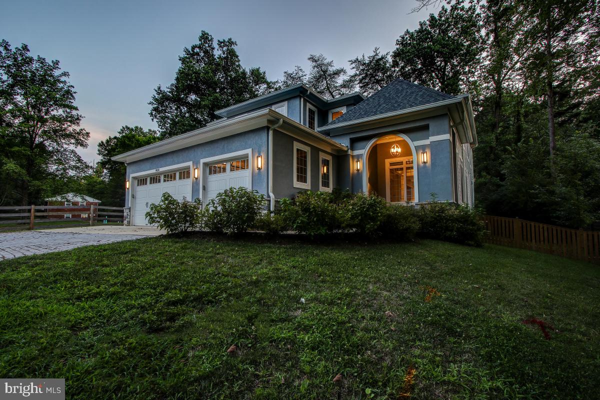 9814 Fernwood Road
