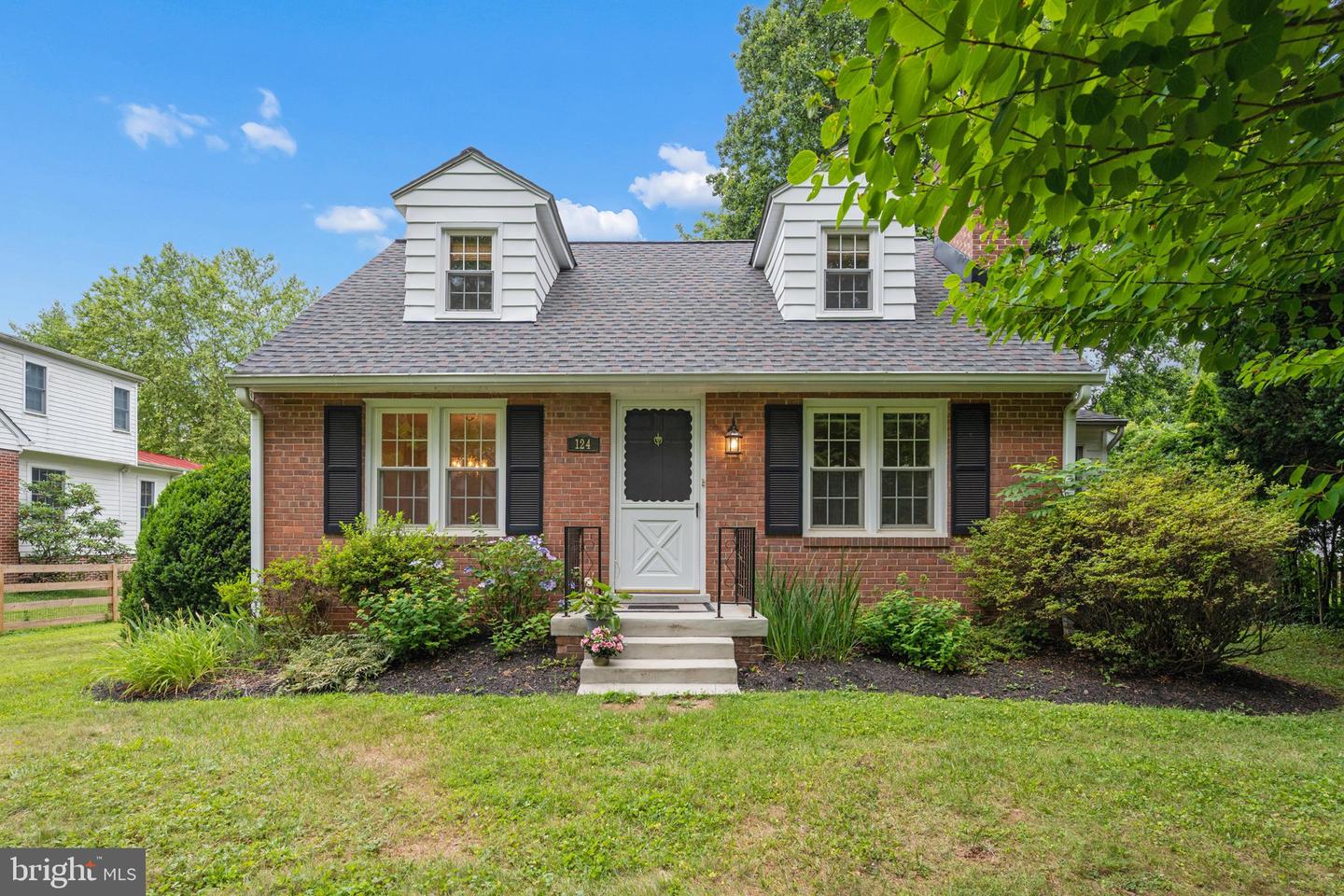 124 Chestnut Avenue