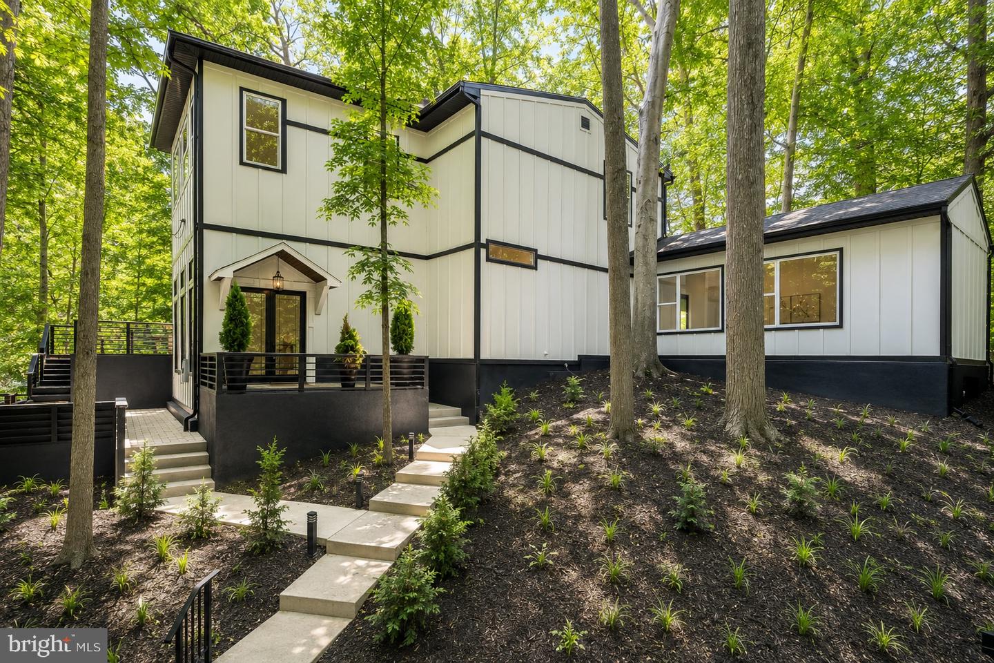 811 Sligo Creek Parkway