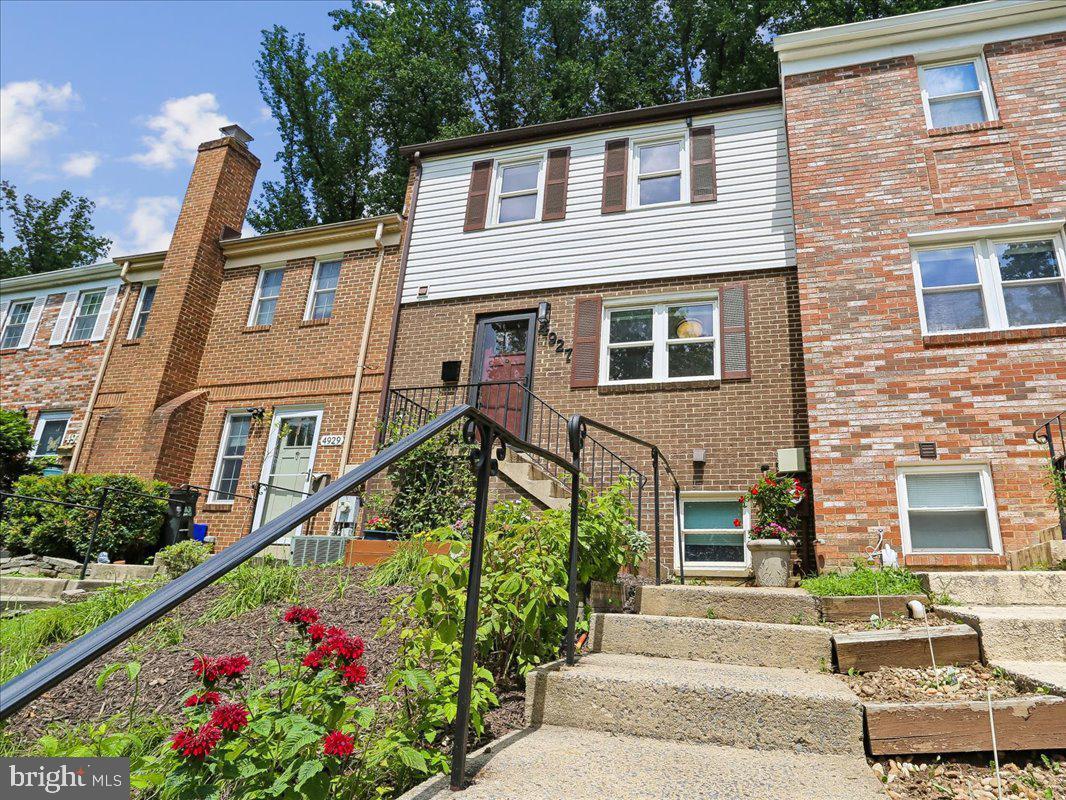 4927 Arctic Terrace