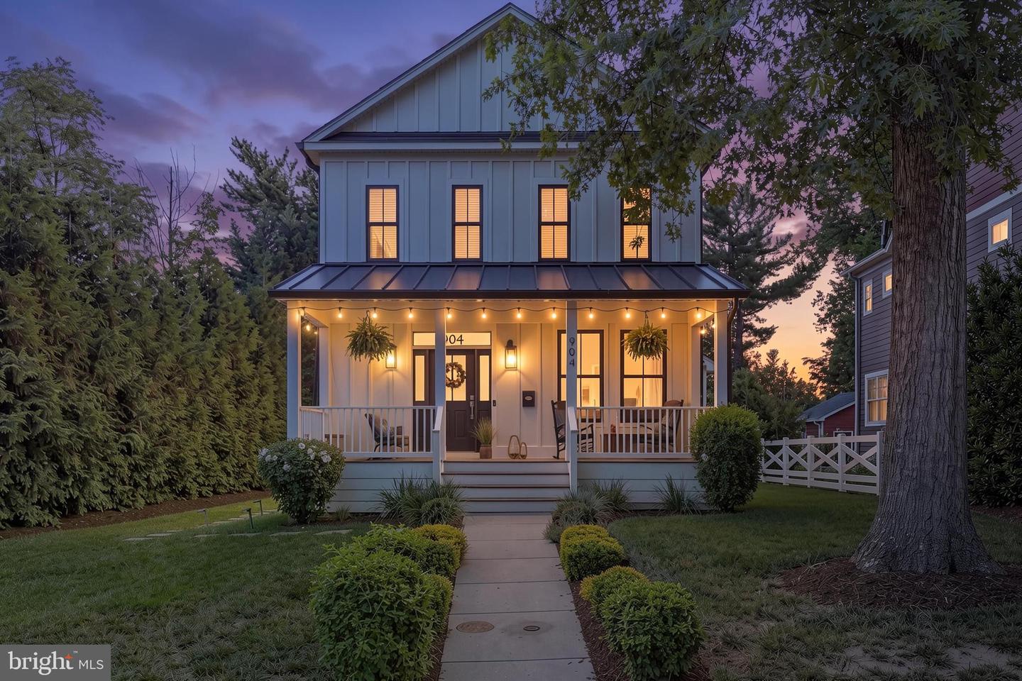 907 Maple Avenue