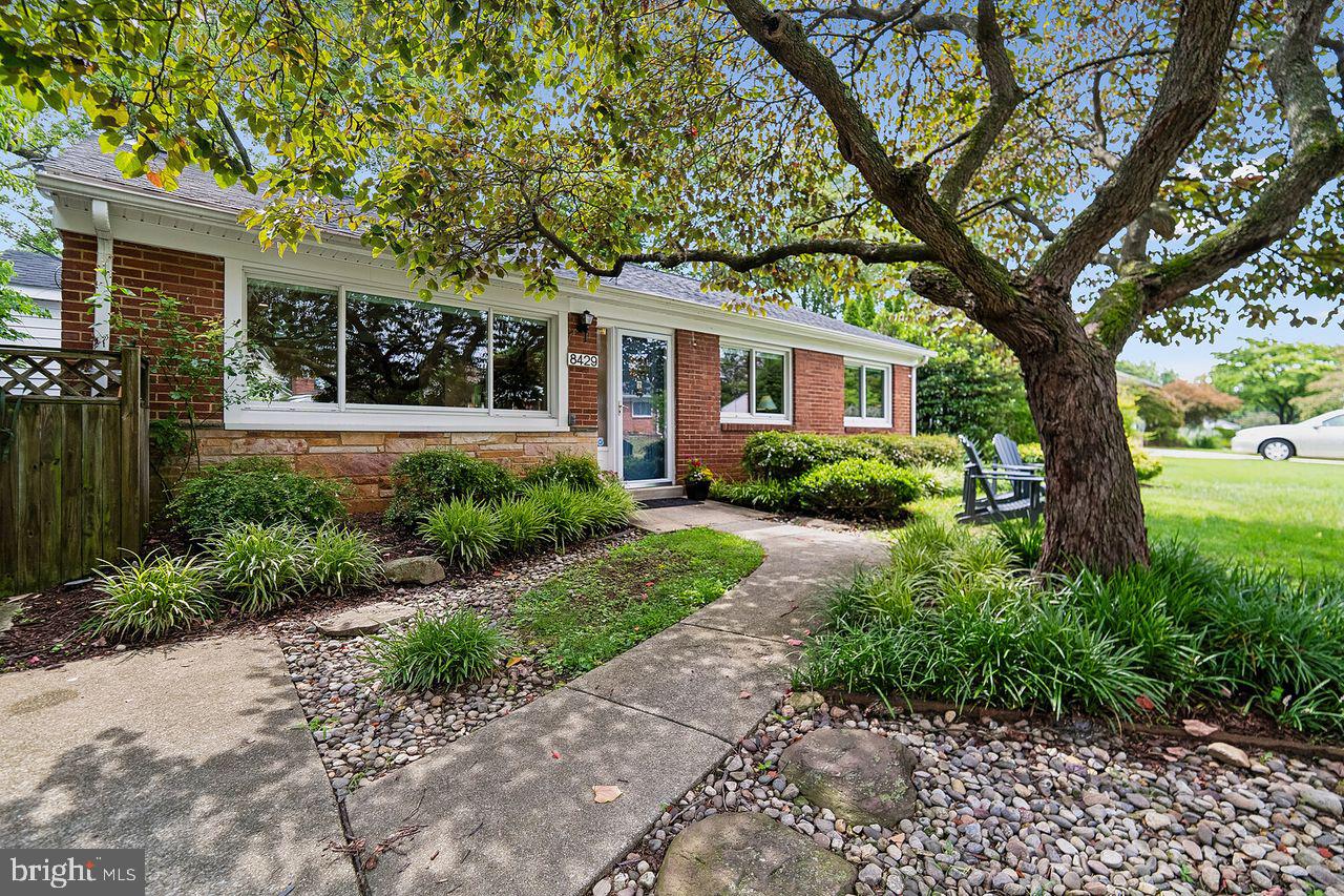 8429 Farrell Drive