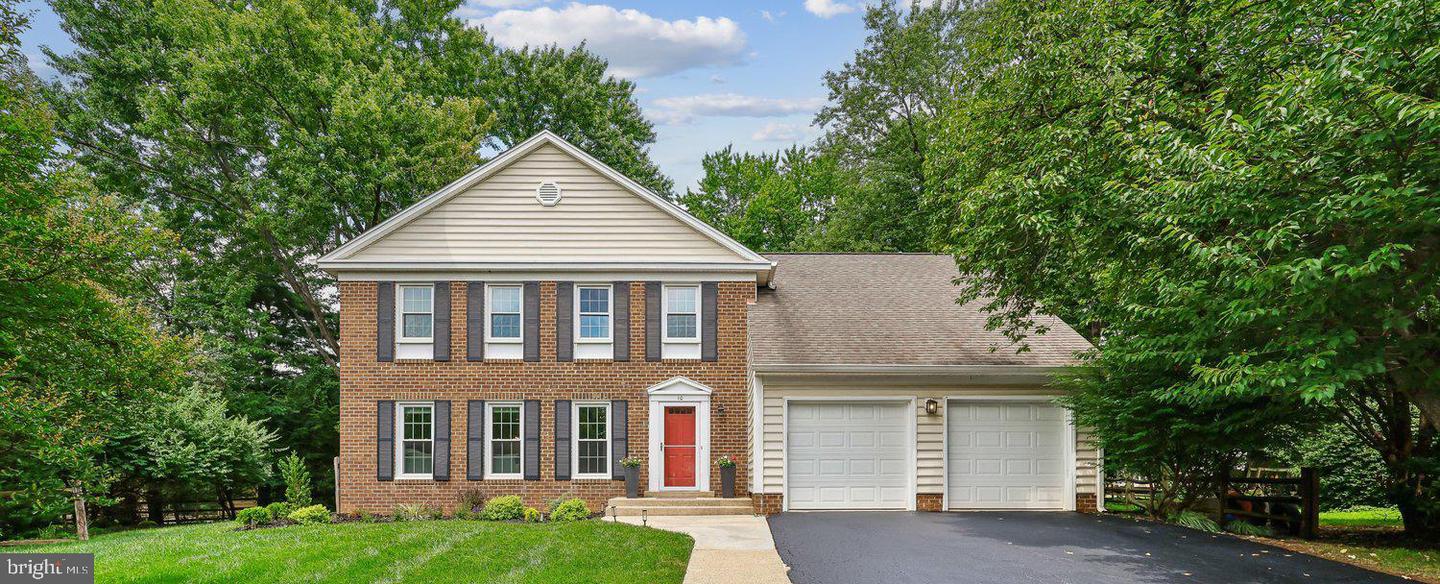 10 Dairyfield Court
