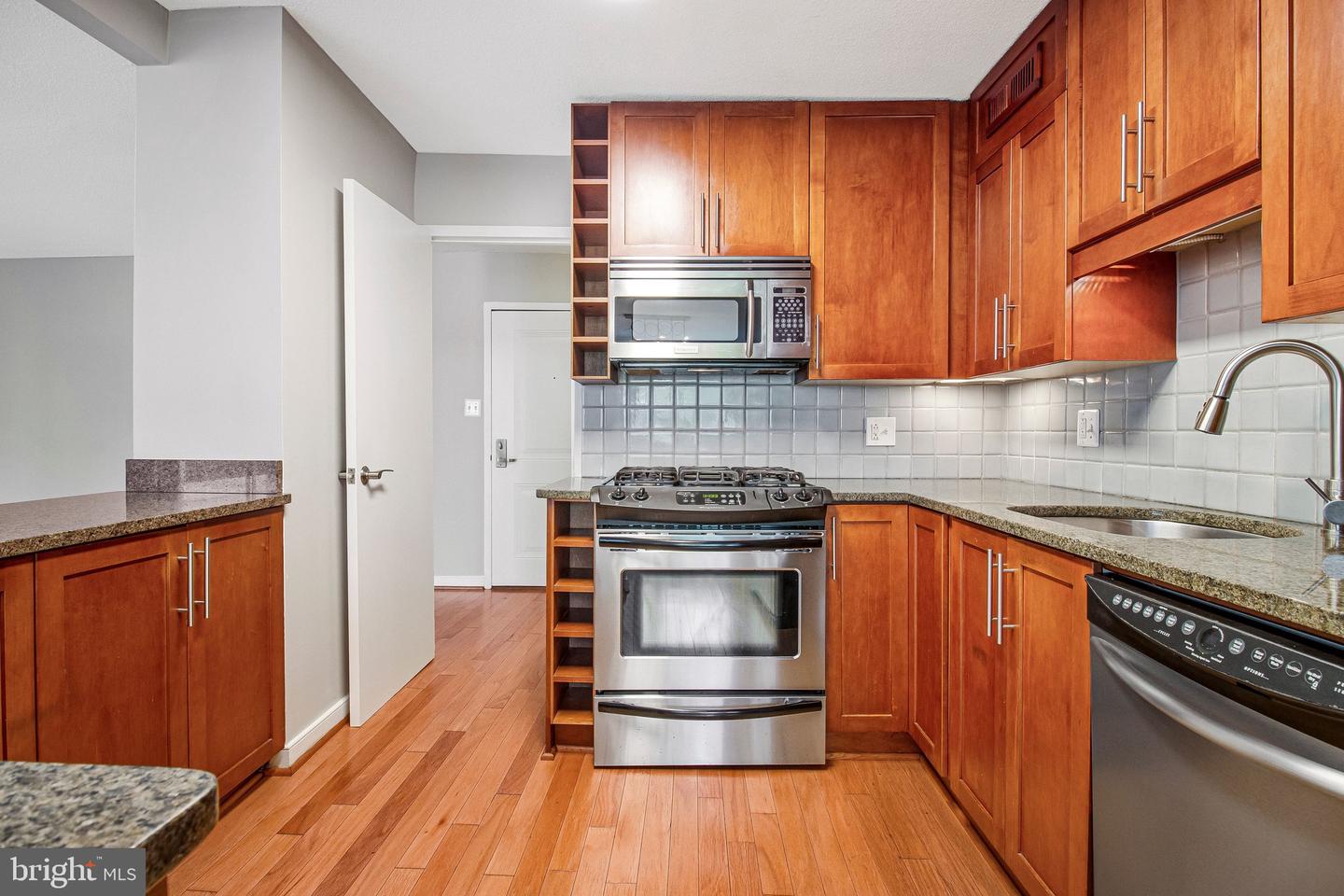 7333 New Hampshire Avenue #420w