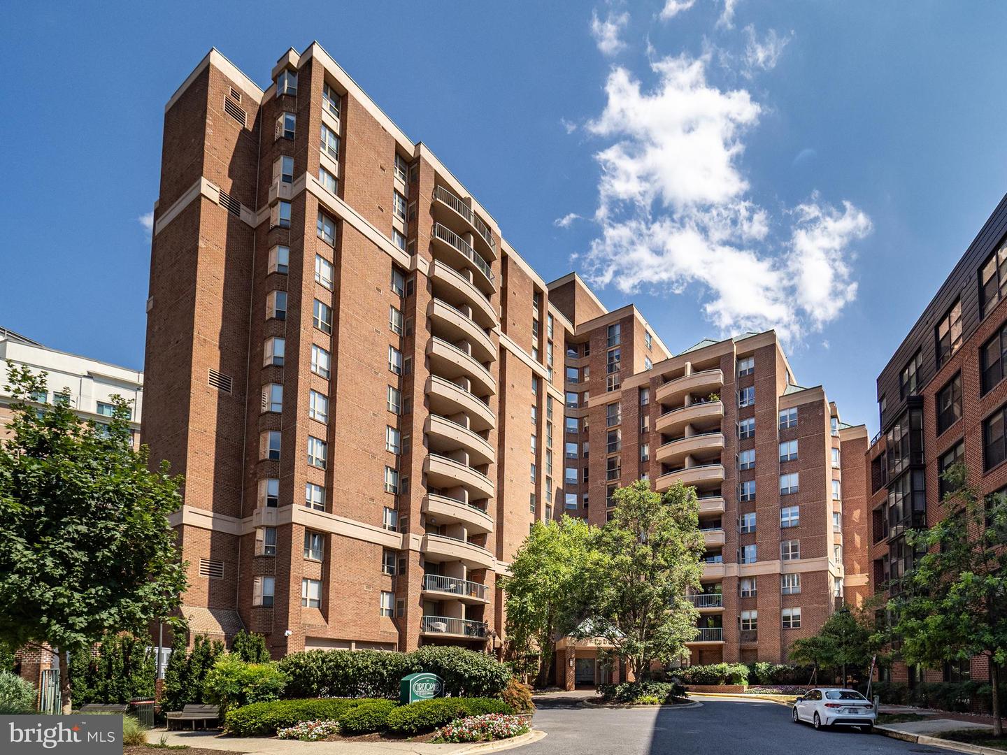 4808 Moorland Lane #608