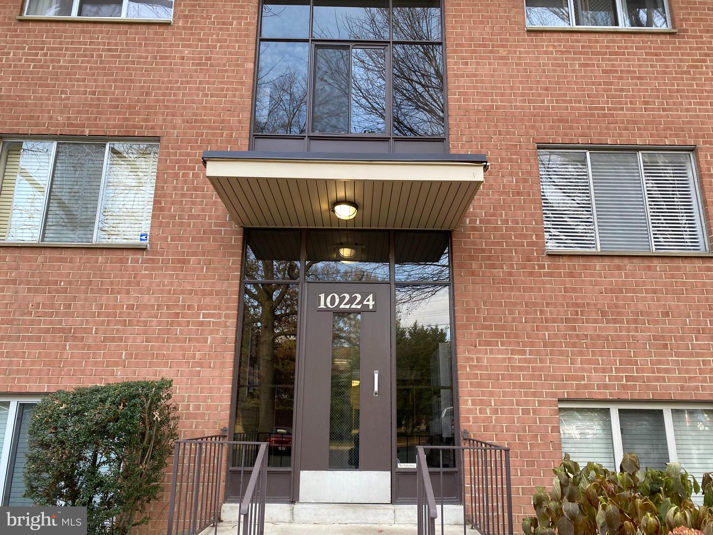 10224 Rockville Pike #301